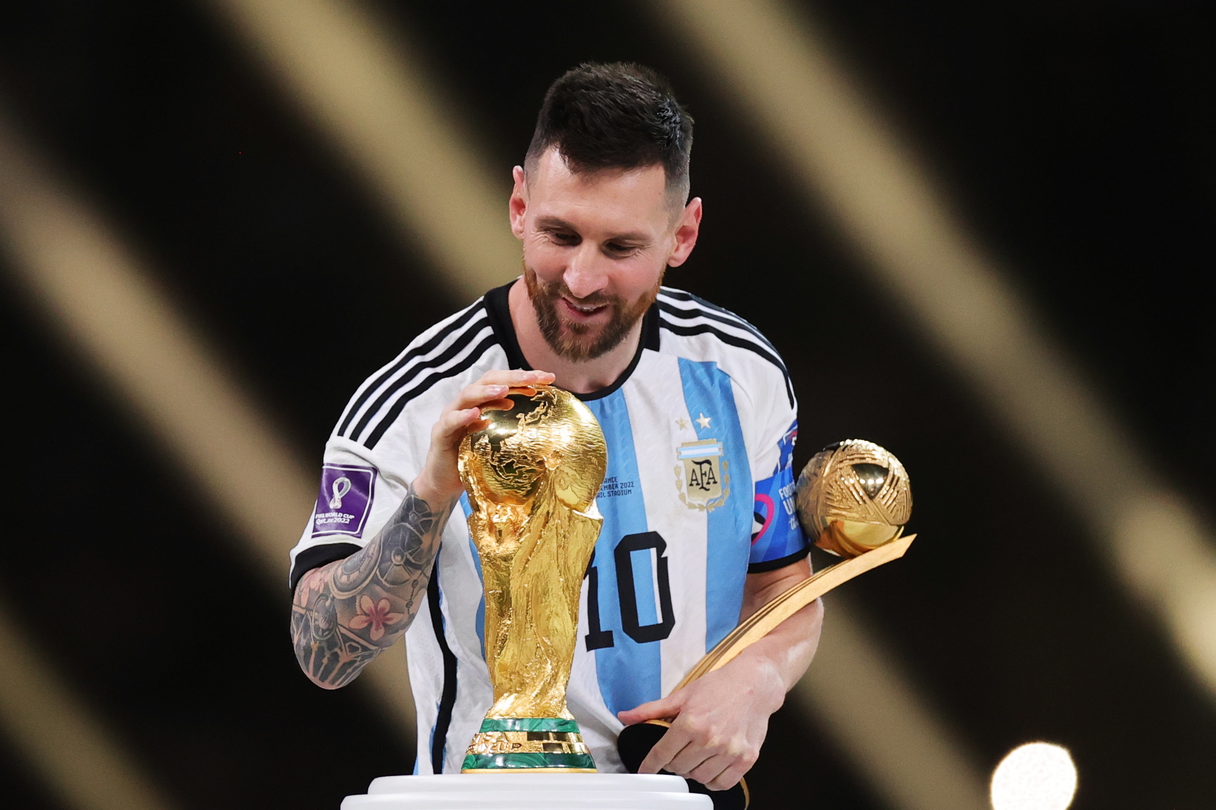 Lionel Messi vence o The Best