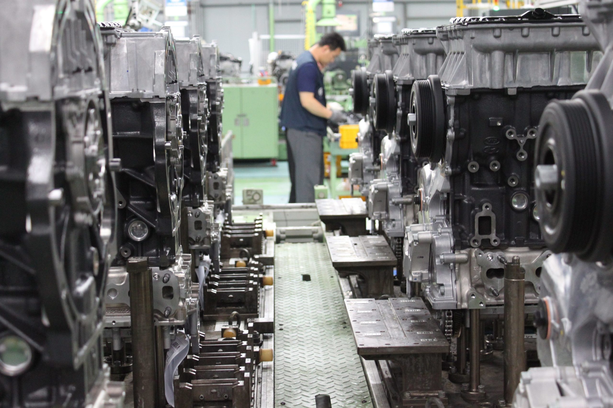 Indústria de componentes para automóvel prevê crescimento de 1,2% nas receitas em 2021