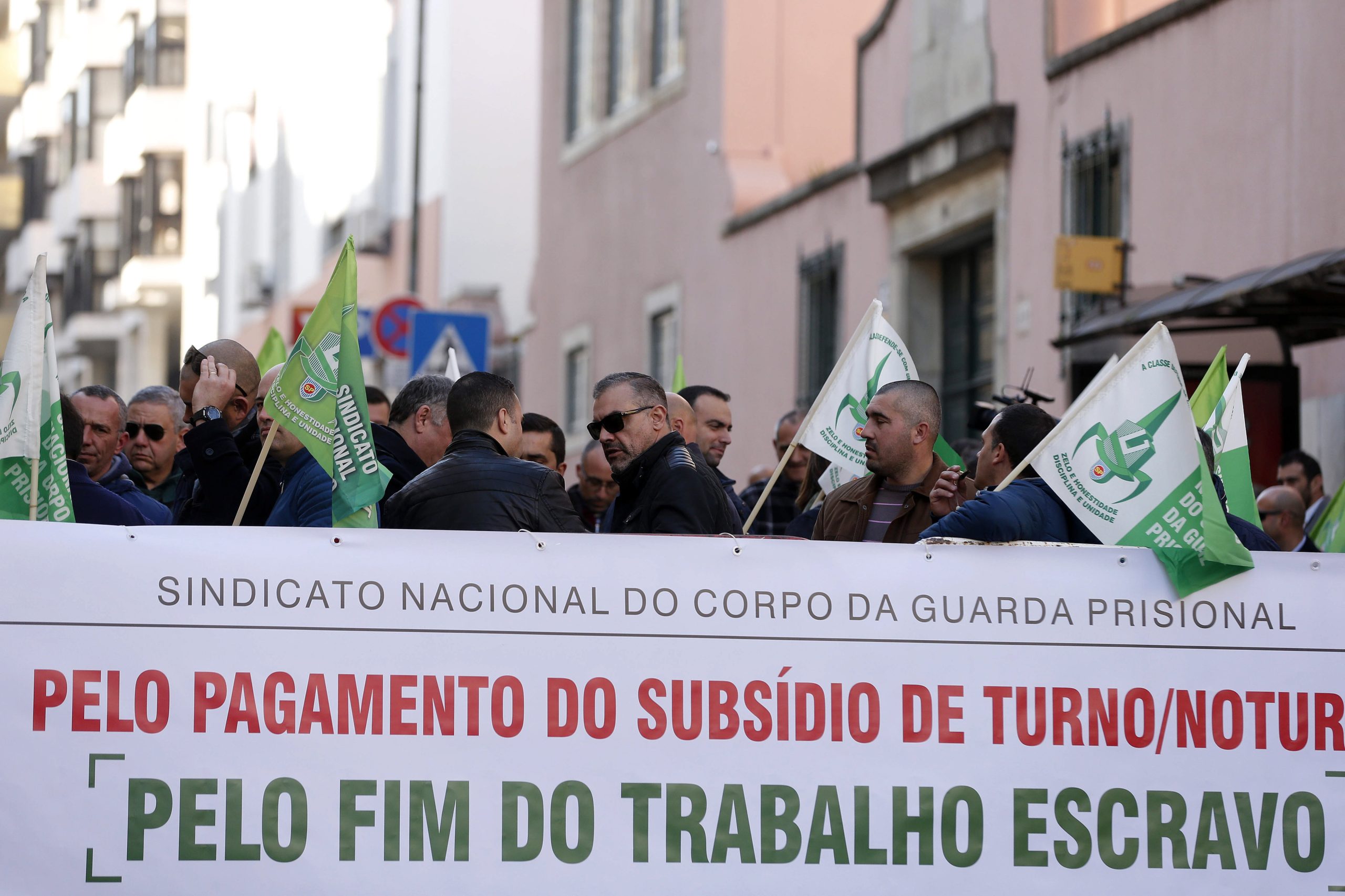 Greve dos guardas prisionais com adesão próxima dos 90%, diz sindicato