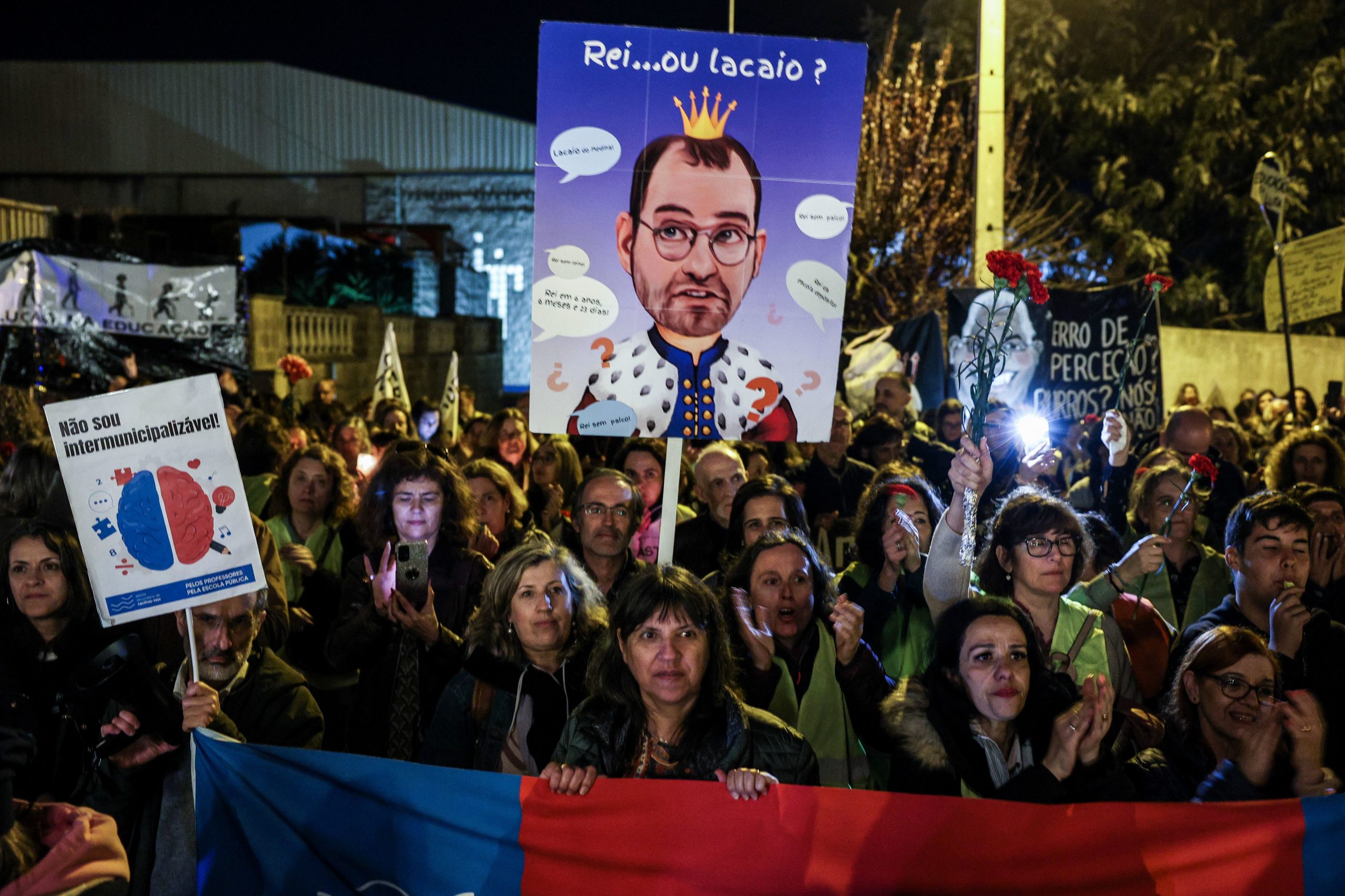 Sindicatos reafirmam que fim das greves de professores está nas mãos do Ministério