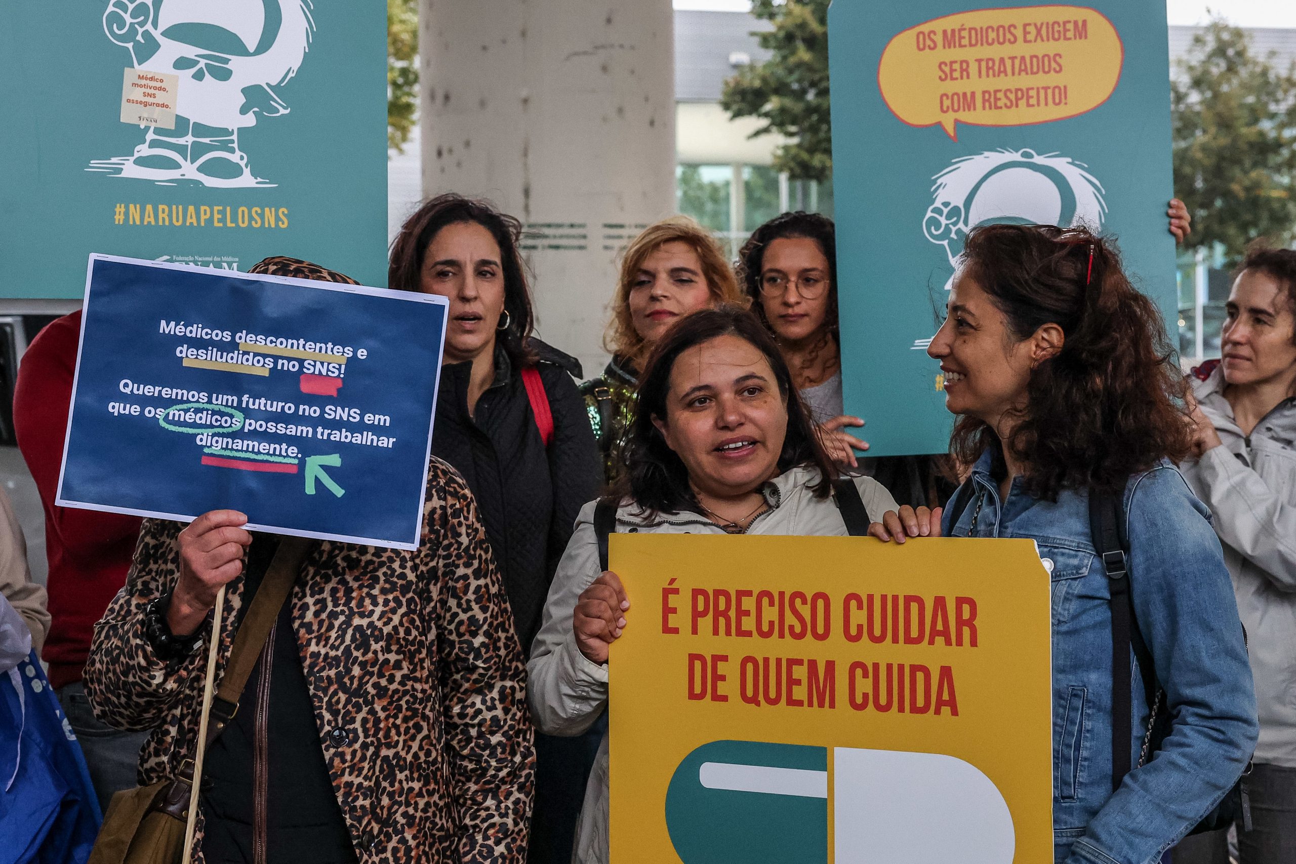 Médicos querem retomar negociações com o governo