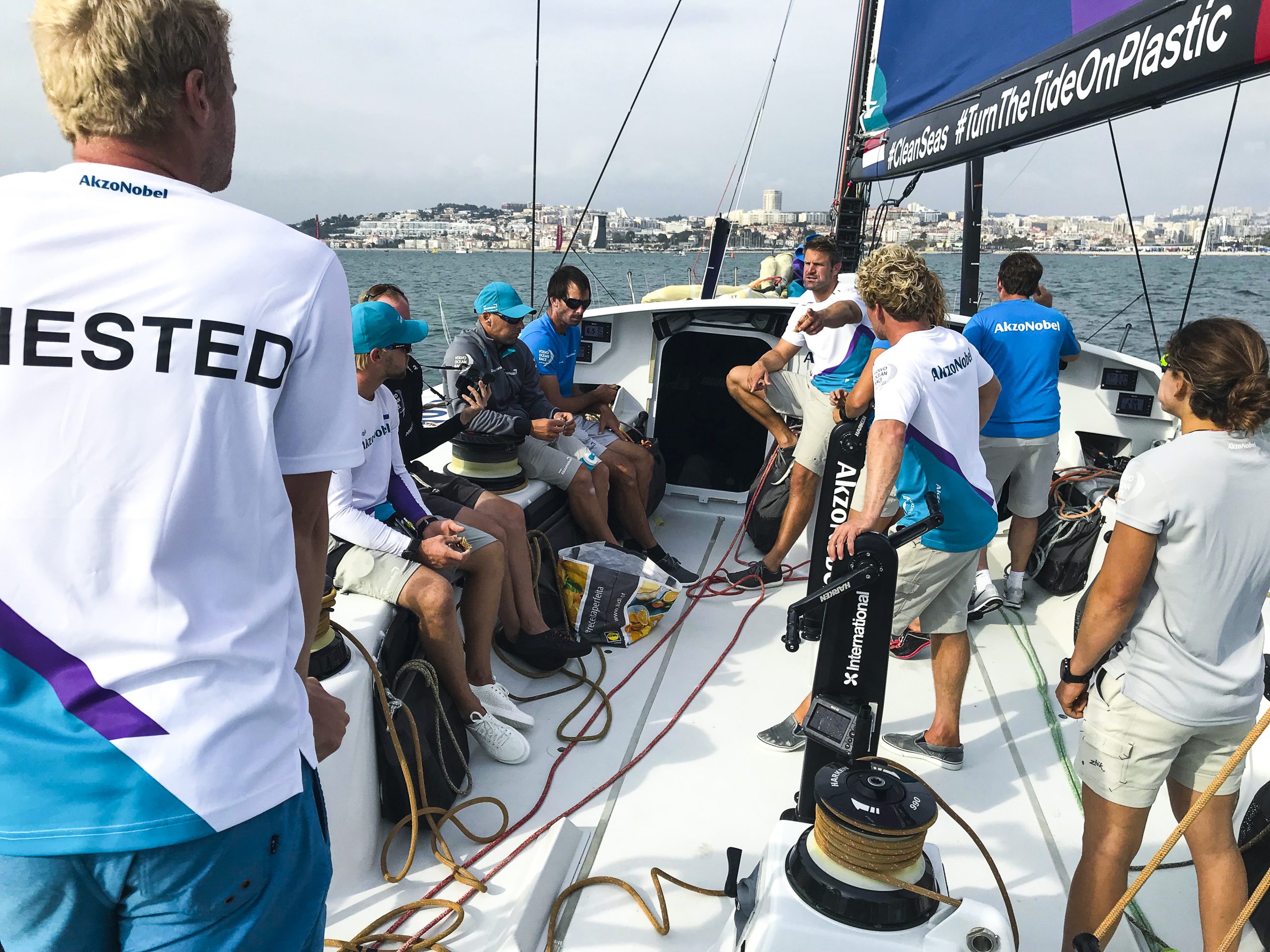 Volvo Ocean Race: A bordo do barco que sofreu um “motim” em Espanha