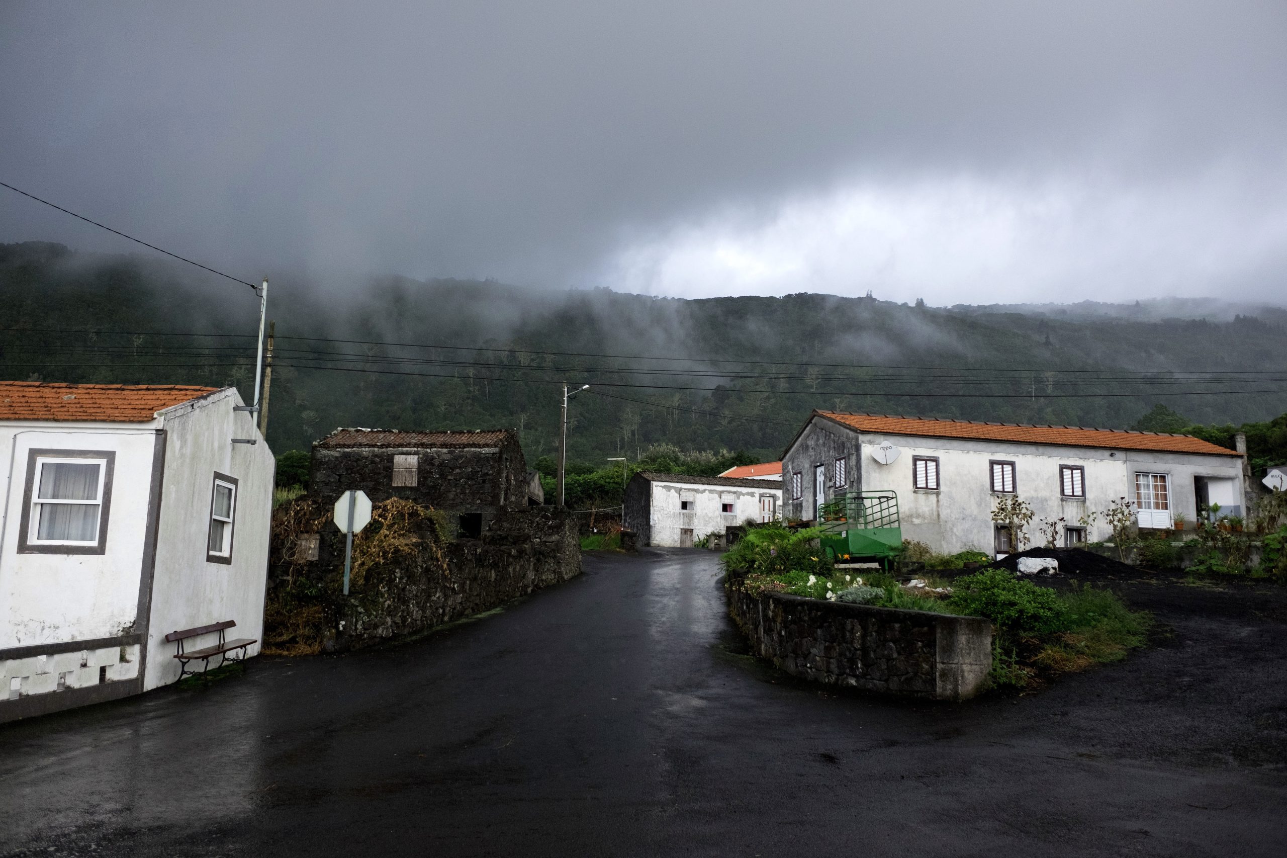 IPMA emite aviso laranja devido a chuva e trovoada para sete ilhas dos Açores