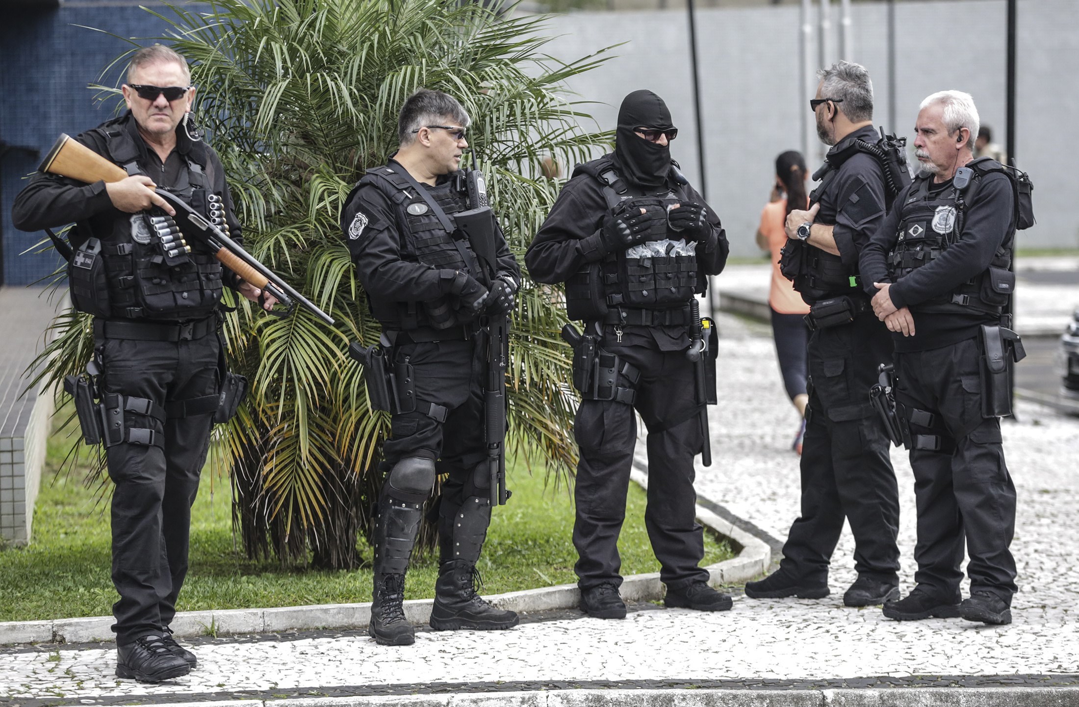 Maior operação de combate à pornografia infantil no Brasil resulta na prisão de 100 pessoas