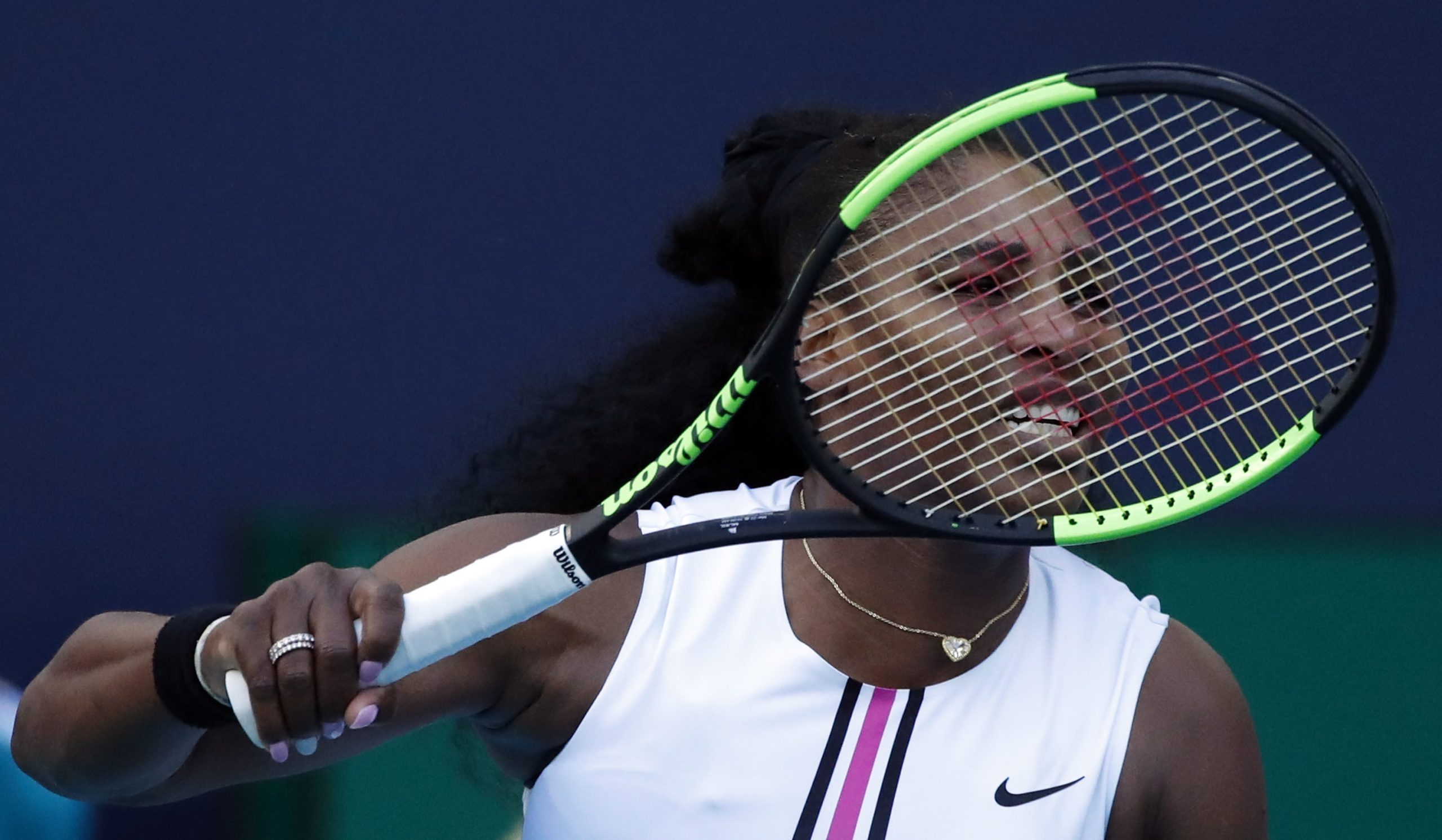 Serena Williams desiste do torneio de Roma devido a lesão
