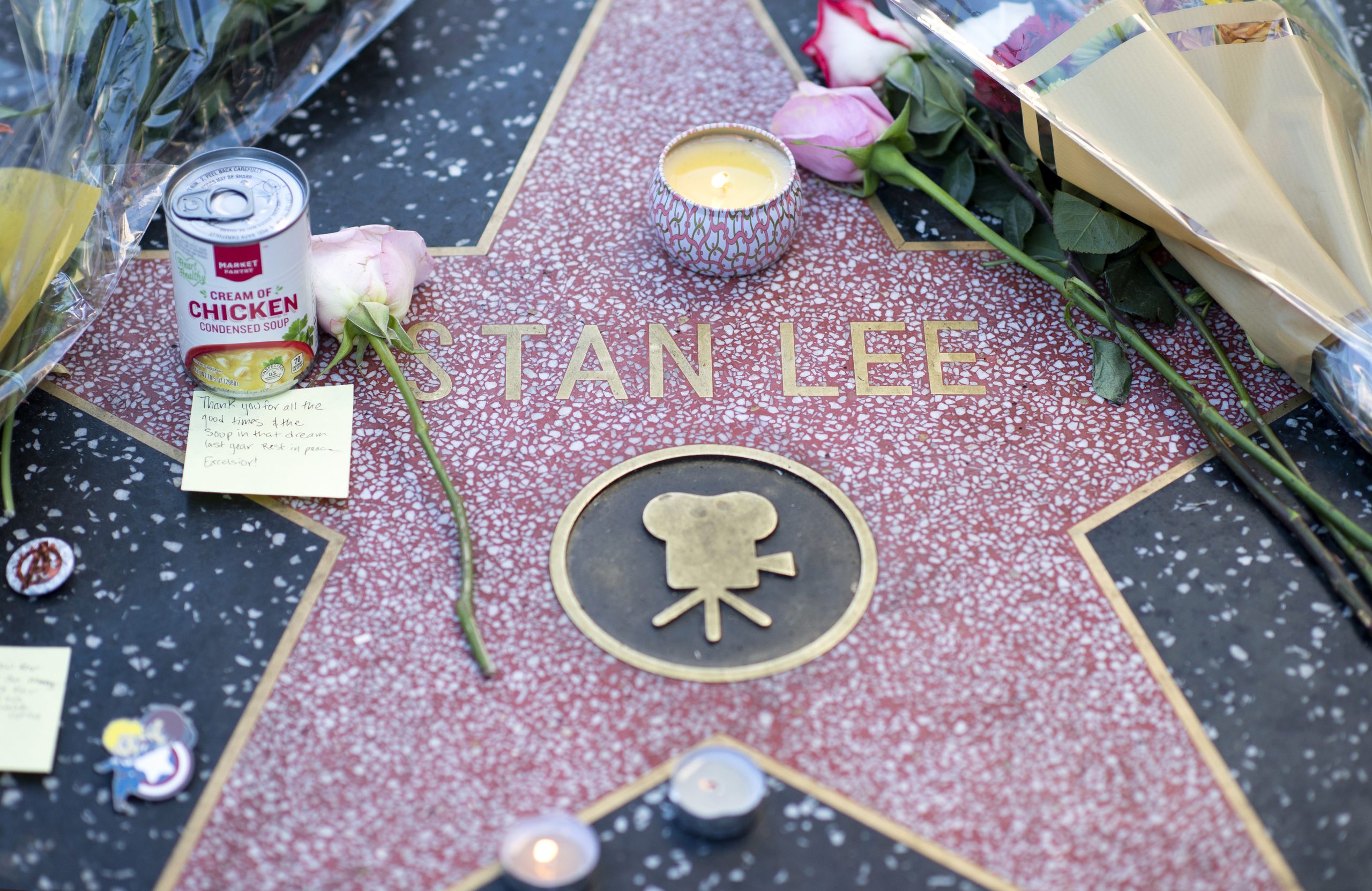 Atores que foram super-heróis da Marvel no cinema prestam homenagem Stan Lee