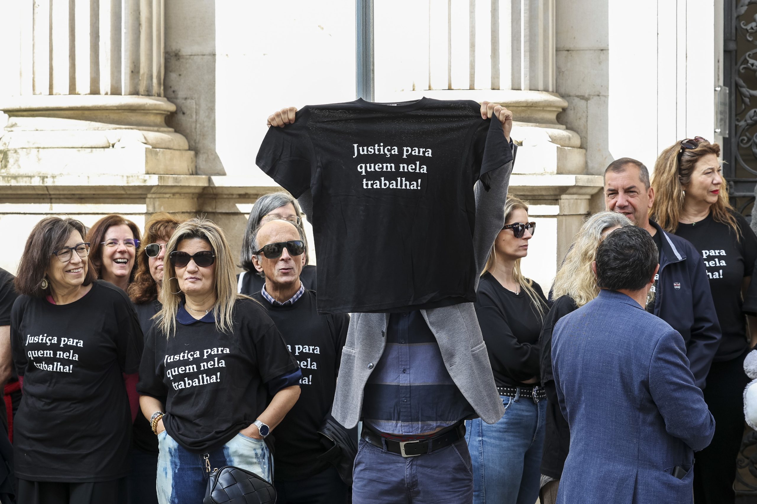 Funcionários judiciais discutem proposta do Governo que consideram “desrespeito”
