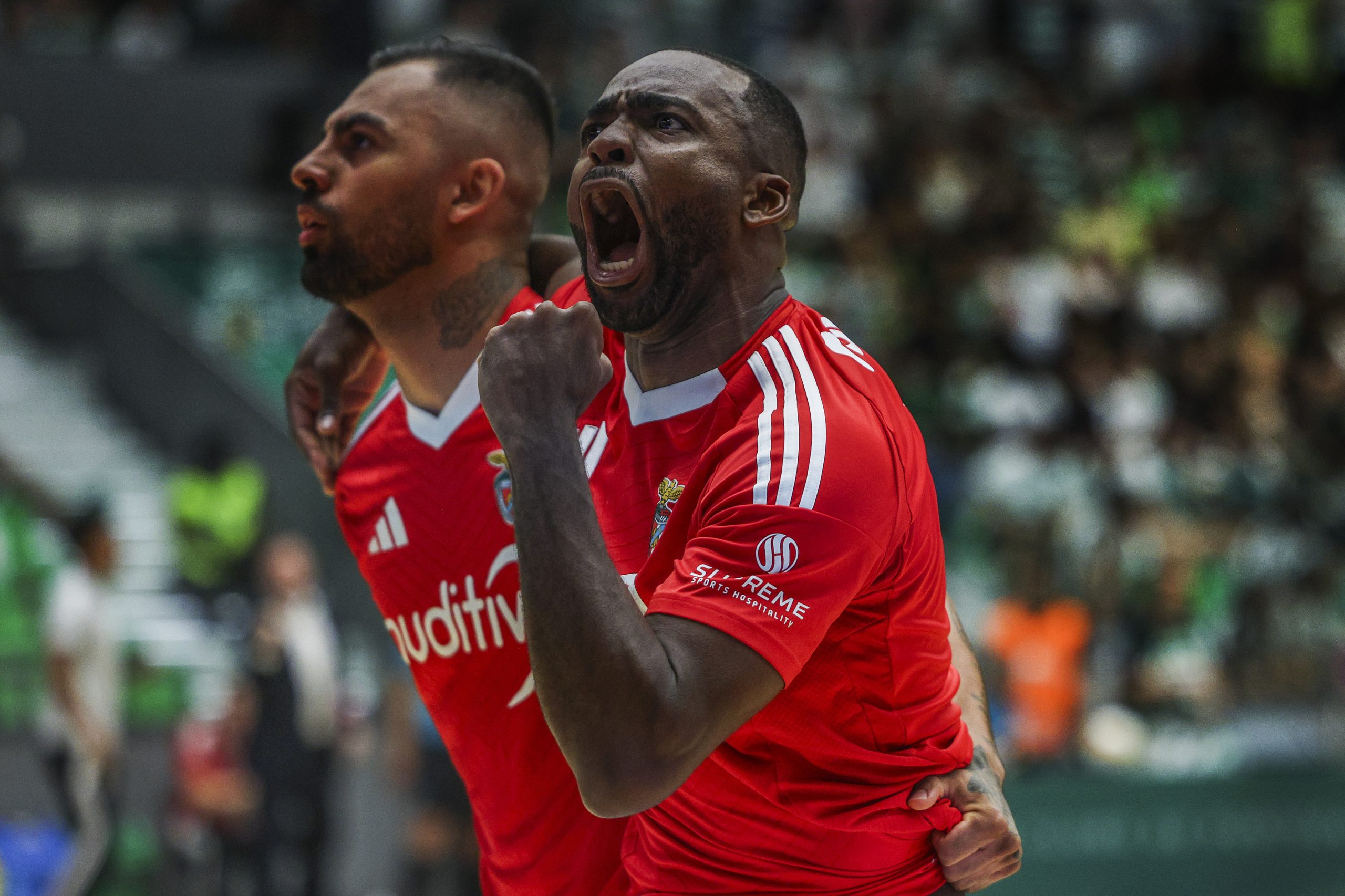 Benfica vence Sporting no jogo decisivo e ‘rouba’ título de futsal ao rival