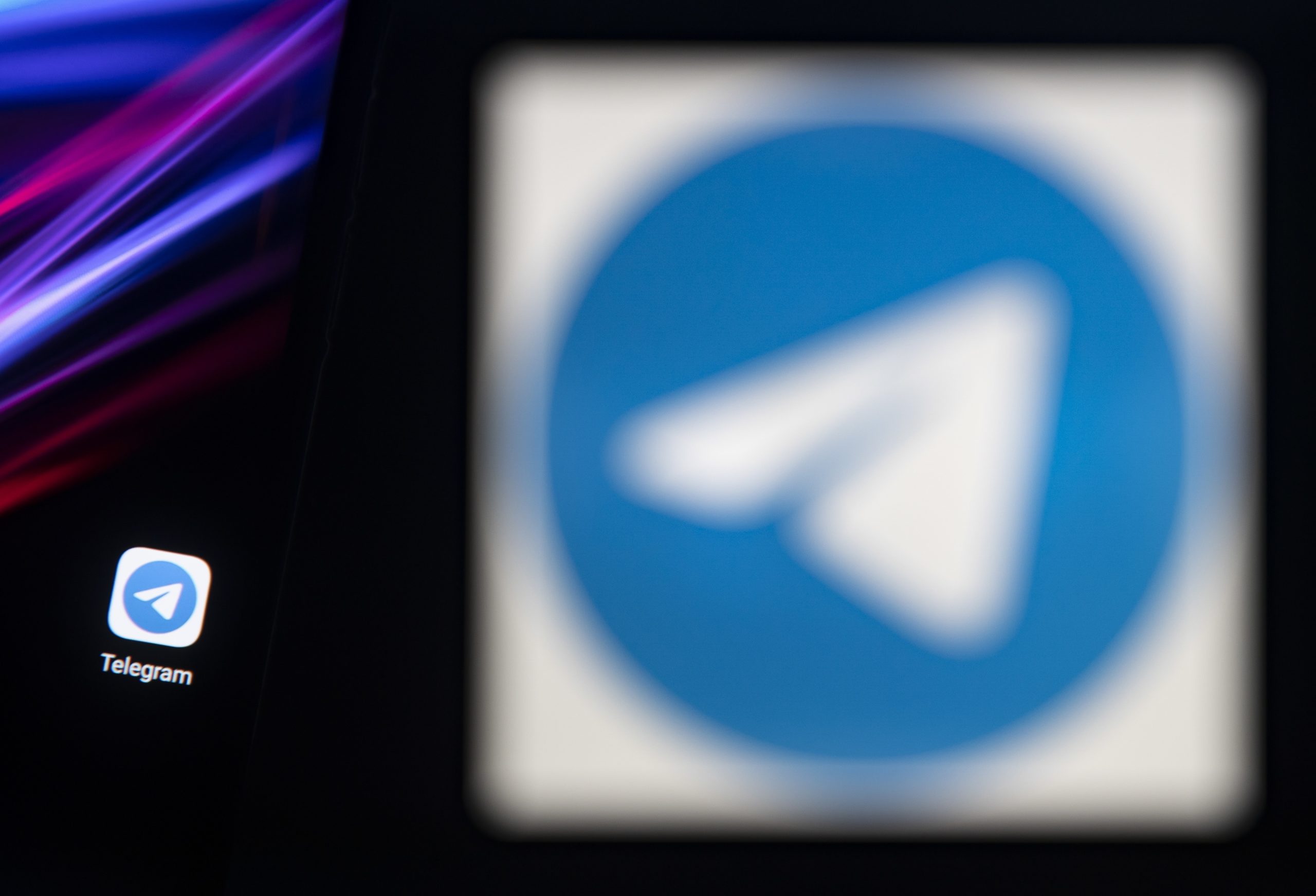 Prisão preventiva de fundador do Telegram em França prolongada até quarta-feira