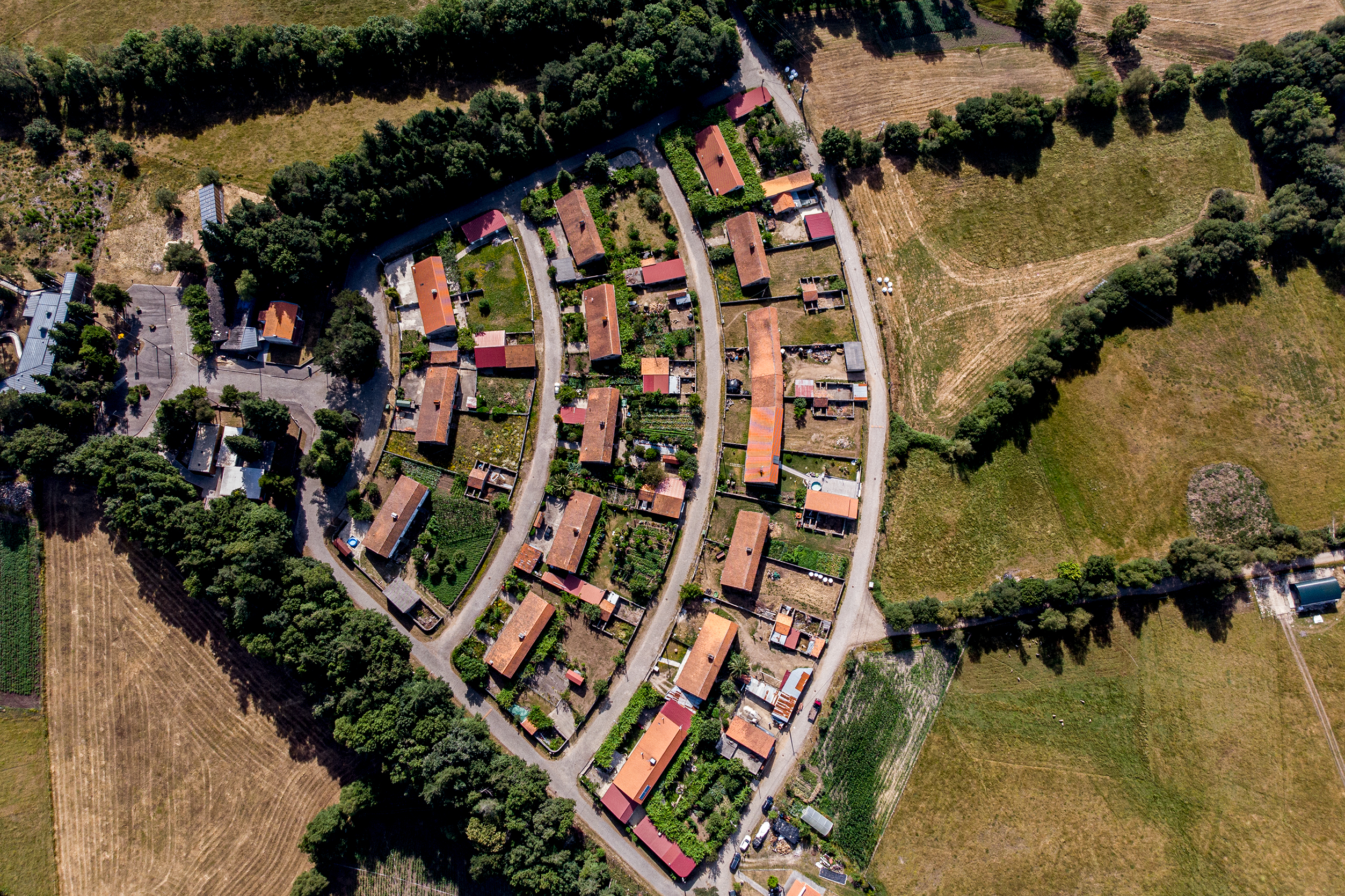 É uma fatia de pizza? Não, é a última colónia agrícola do Estado Novo e hoje um cartão de visita em Paredes de Coura