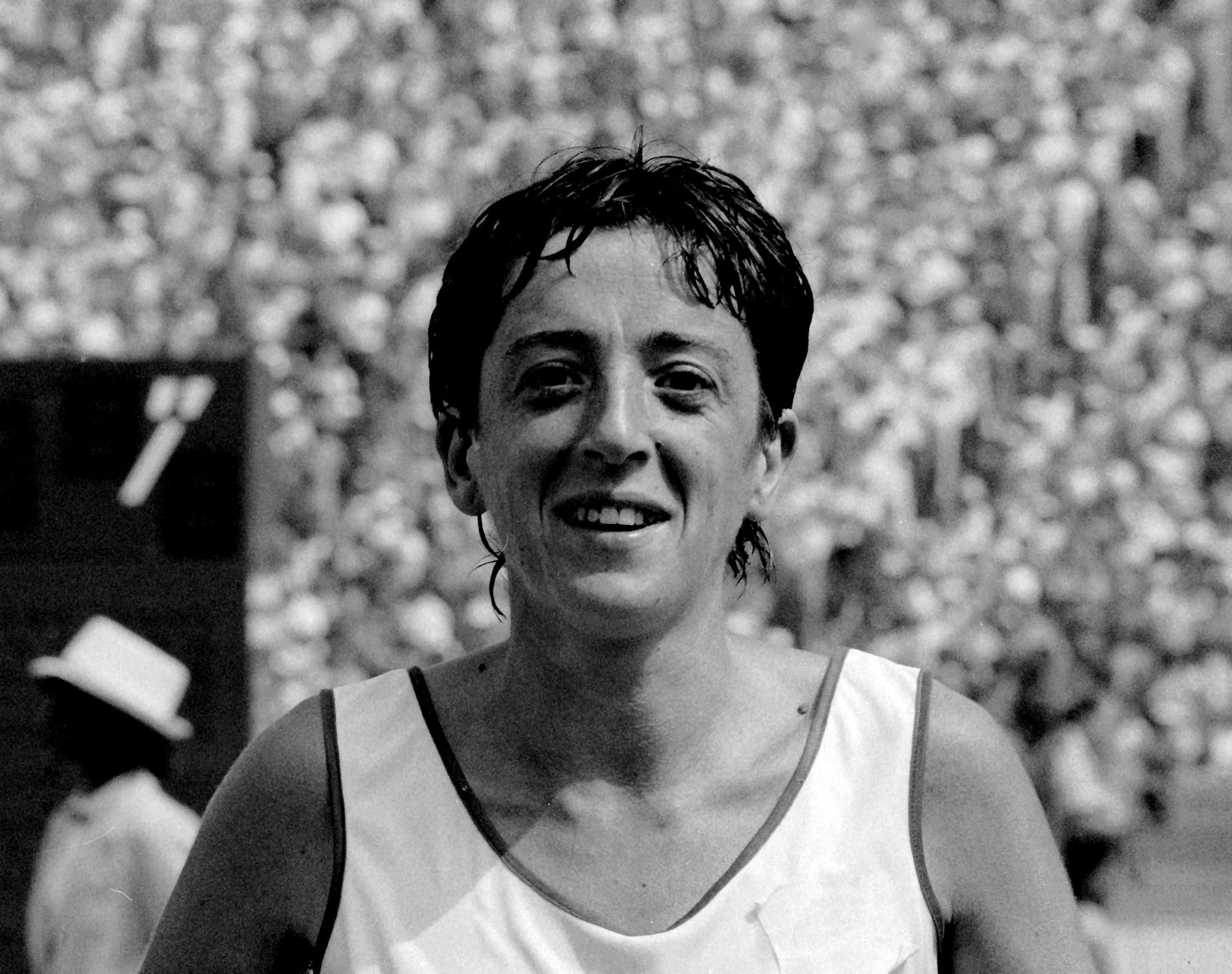Rosa Mota bate recorde do mundo da meia maratona para veteranos