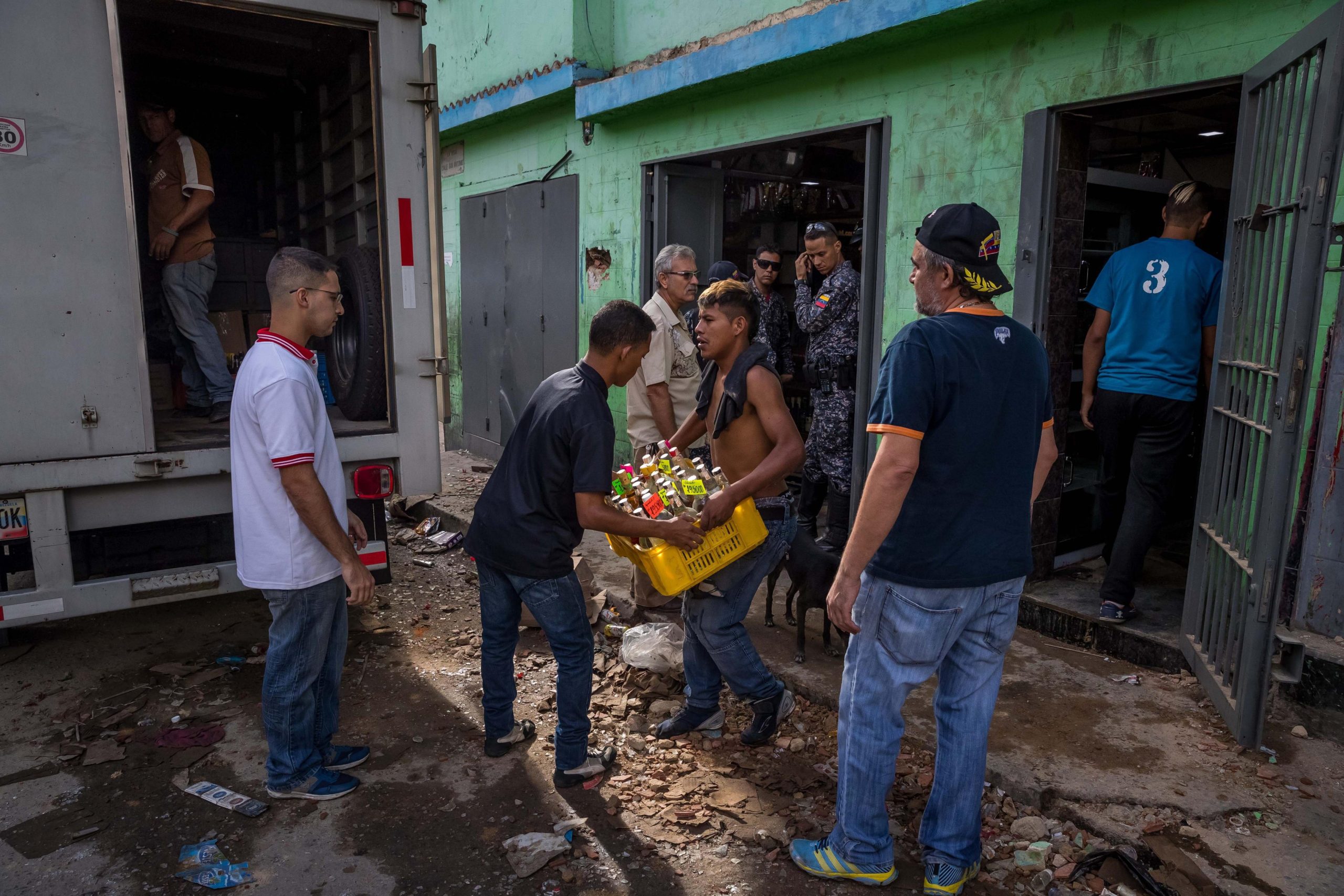 Venezuela: Comunidade portuguesa queixa-se de indiferença e reação tardia de Lisboa