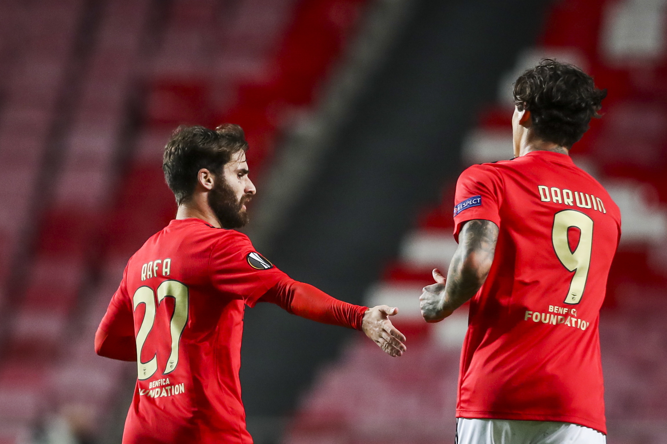 SL Benfica 3 – 3 Rangers. Águias reduzidas a 10 conseguem fugir à derrota nos descontos