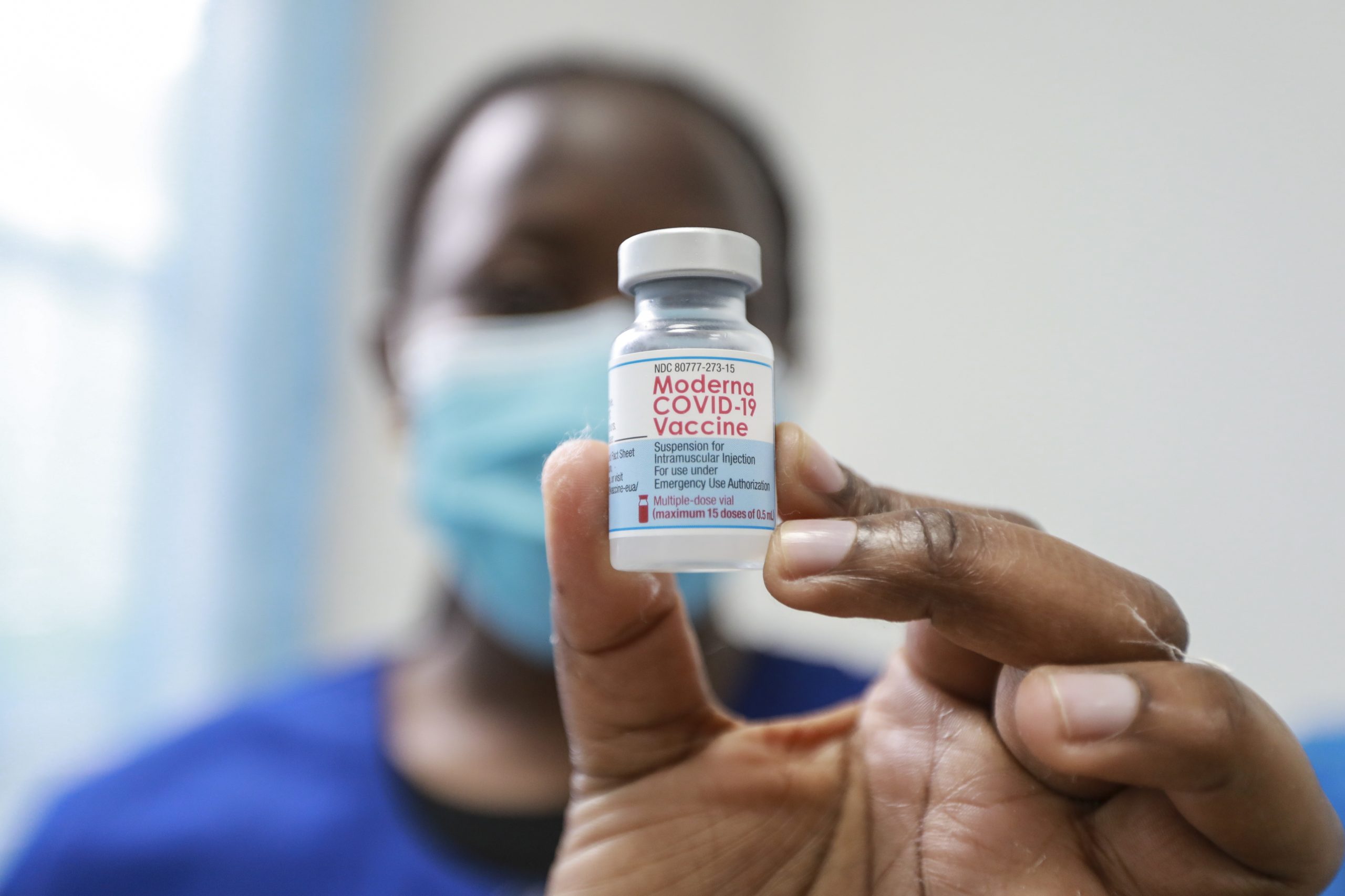 Moderna disponibiliza até 110 milhões de doses de vacinas a África