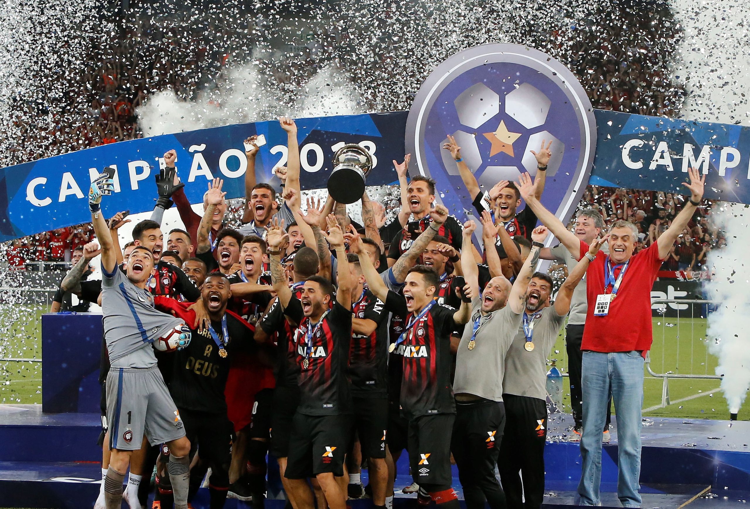 Atlético Paranaense vence pela primeira vez Taça Sul-americana