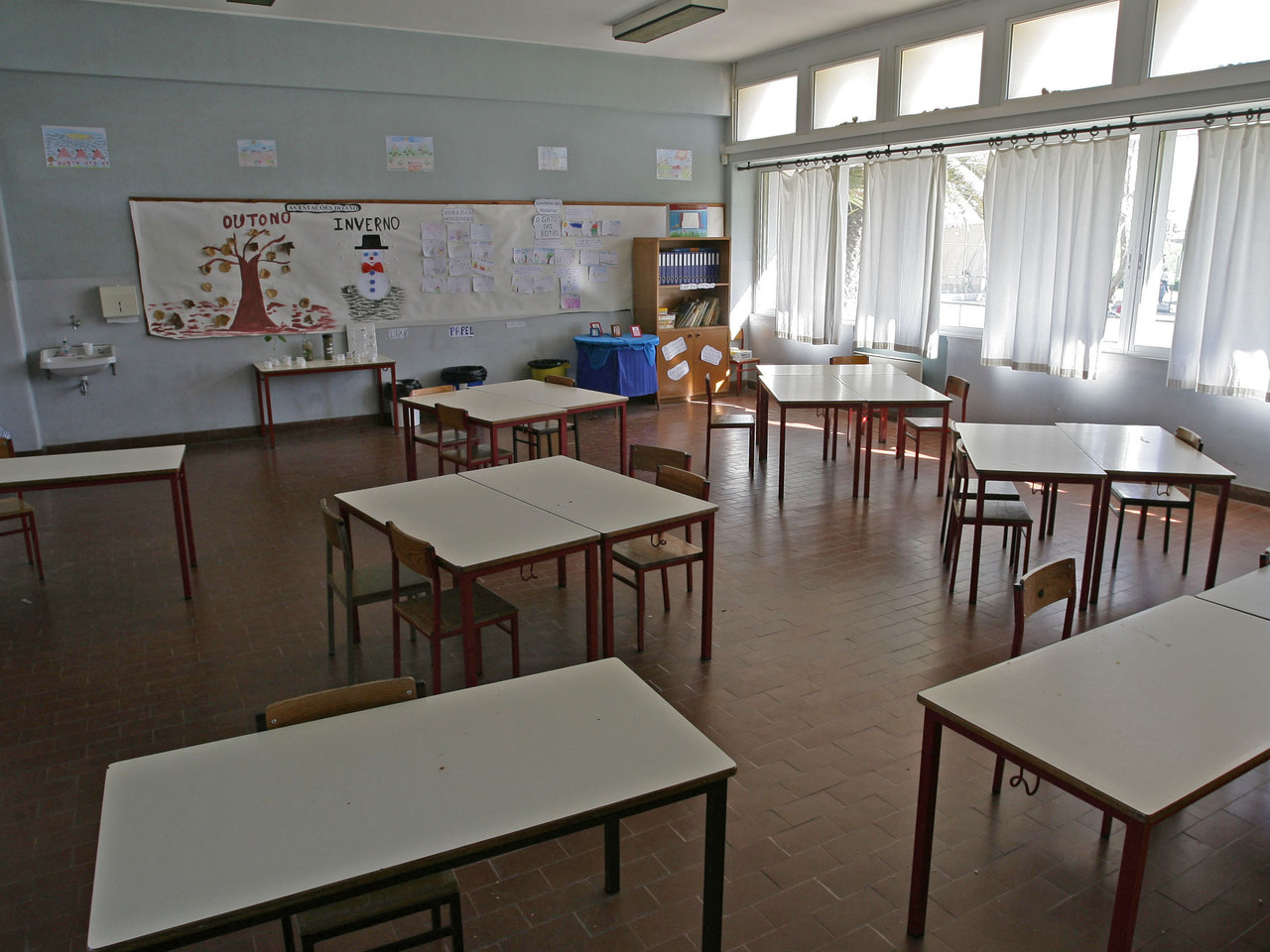 Falta de funcionários nas escolas motiva carta aberta assinada por 300 pais