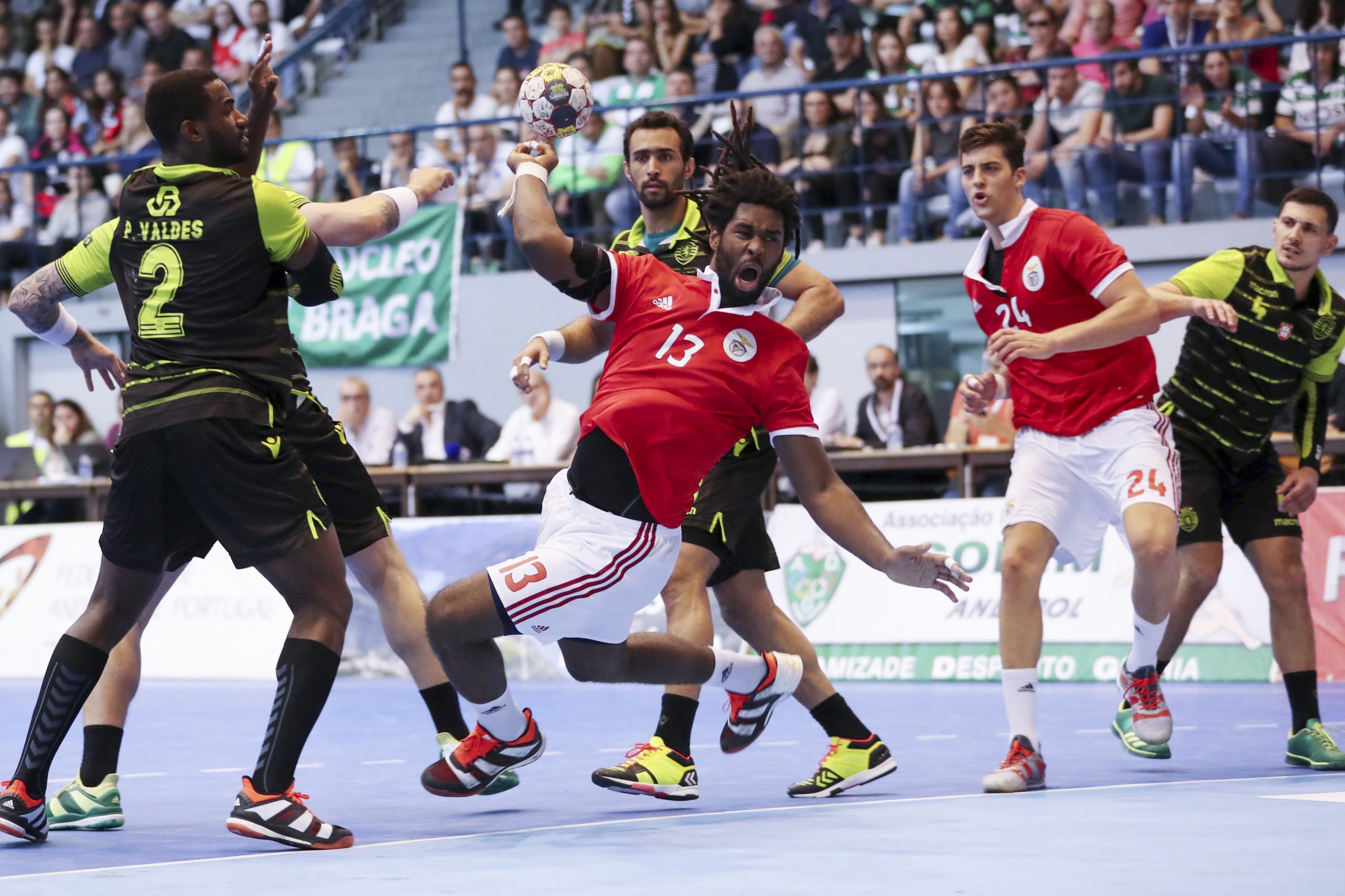 Benfica conquista sexta Taça de Portugal de andebol, ao vencer Sporting na final