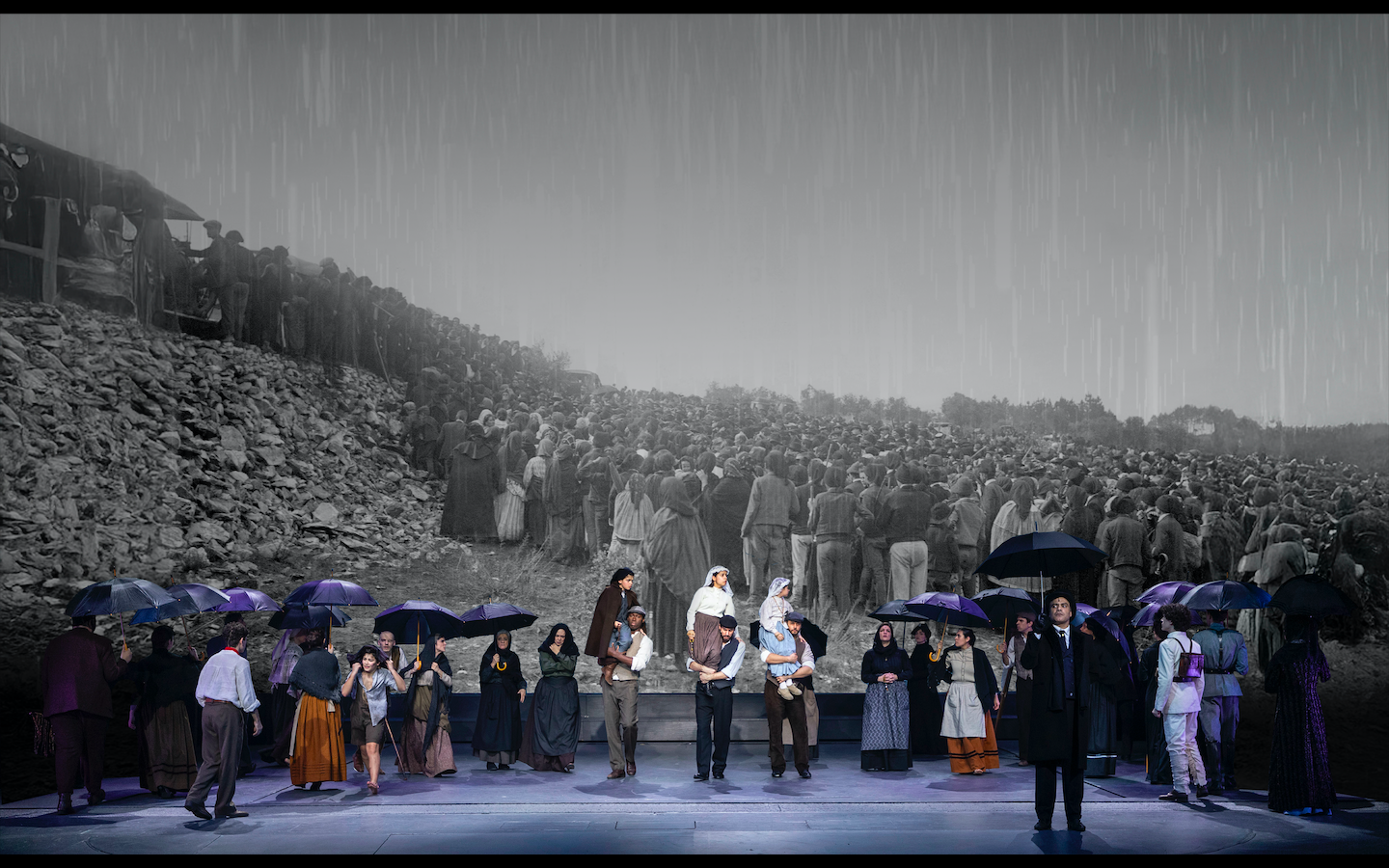 Ganhe bilhetes duplos com a ‘Três Pancadas’ para a ópera-rock “Fátima”, de Filipe La Féria, e para o musical “A Família Addams”