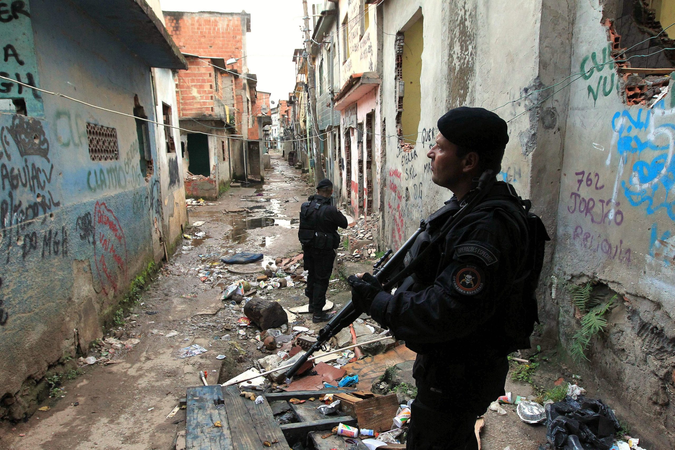 Polícia ocupa áreas de milícias no Rio de Janeiro após invadir favela do Jacarezinho