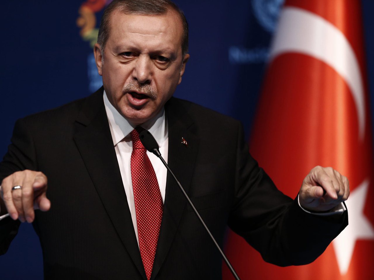 Pelo menos 265 mortos na Turquia. Erdogan apela para que continuem “donos das ruas”