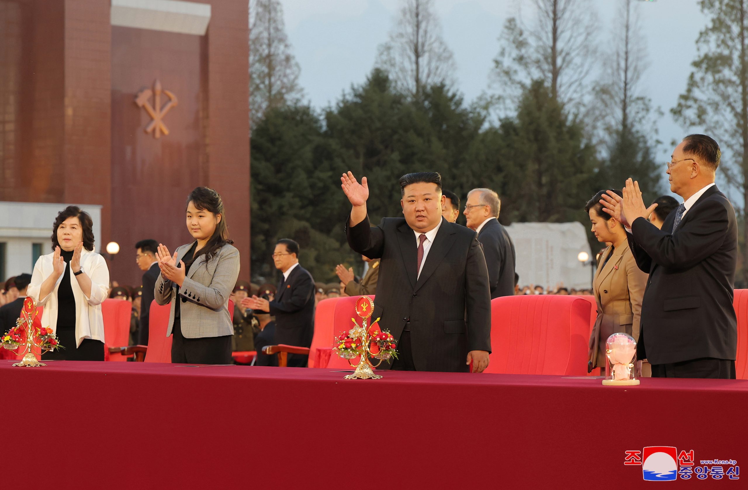 Líder da Coreia do Norte apresenta “ação militar imediata” face a tensões com Sul