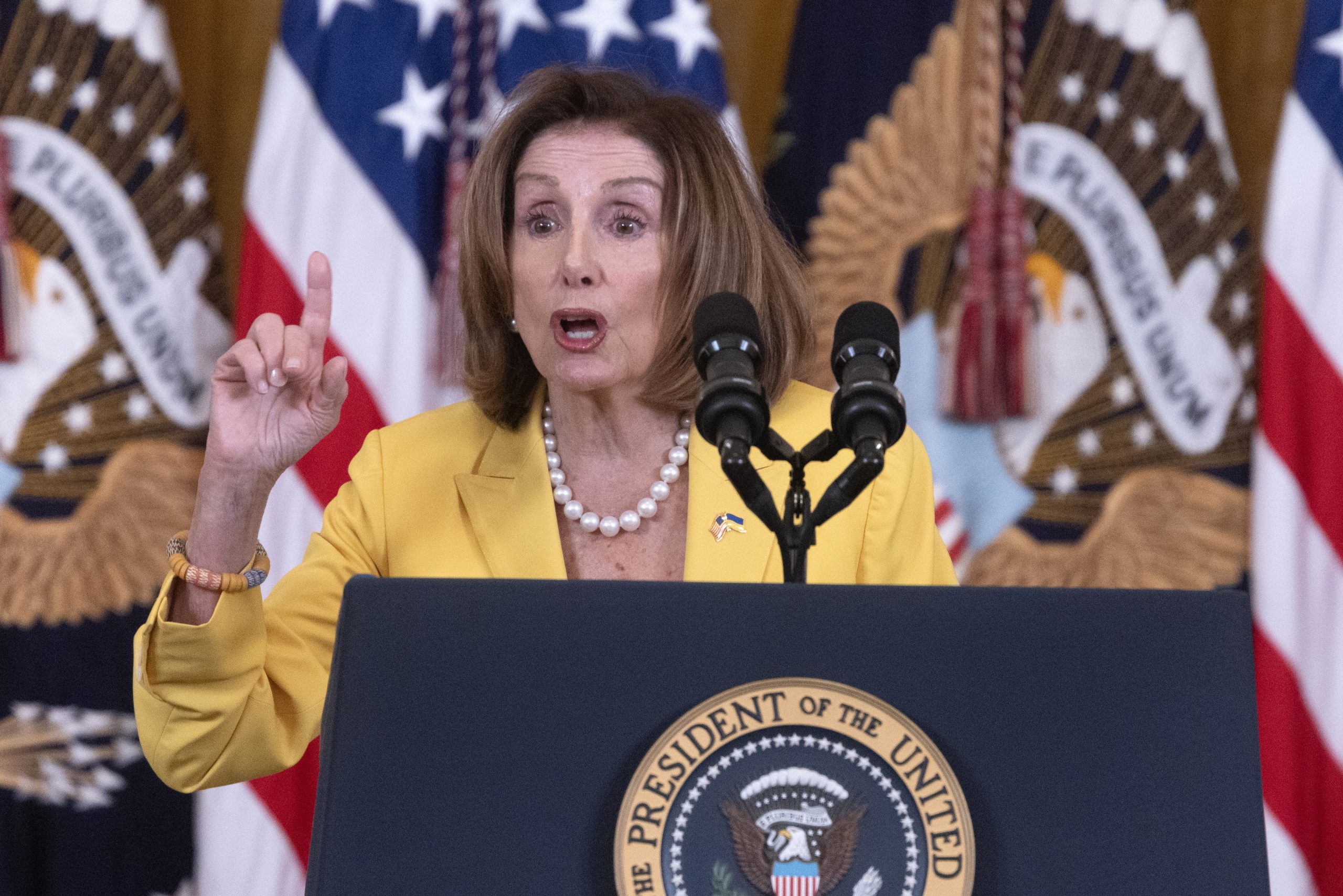 Pelosi anuncia recandidatura ao Congresso em 2024
