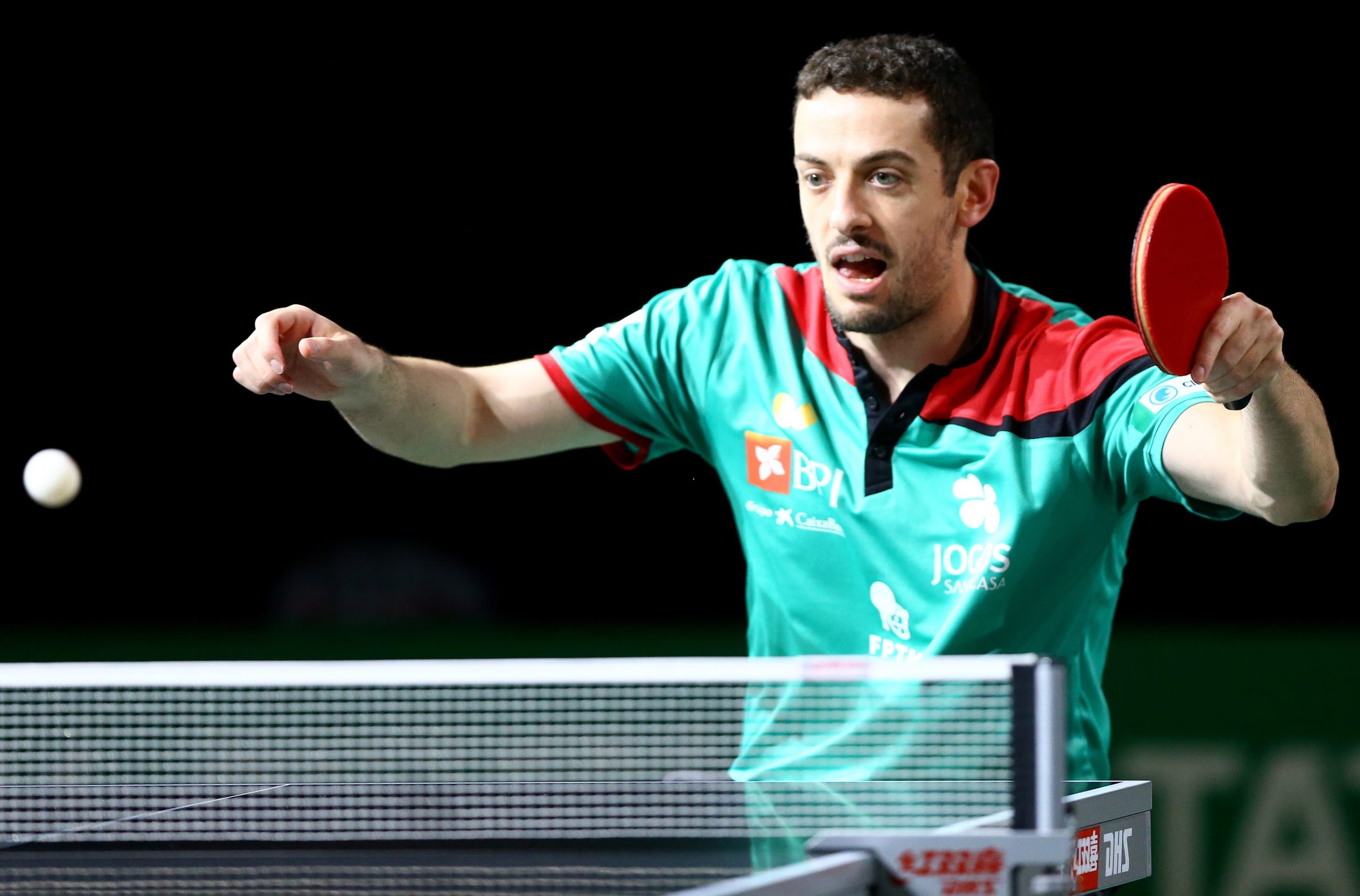 Marcos Freitas eliminado nas ‘meias’ do WTT Feeder Havirov de ténis de mesa