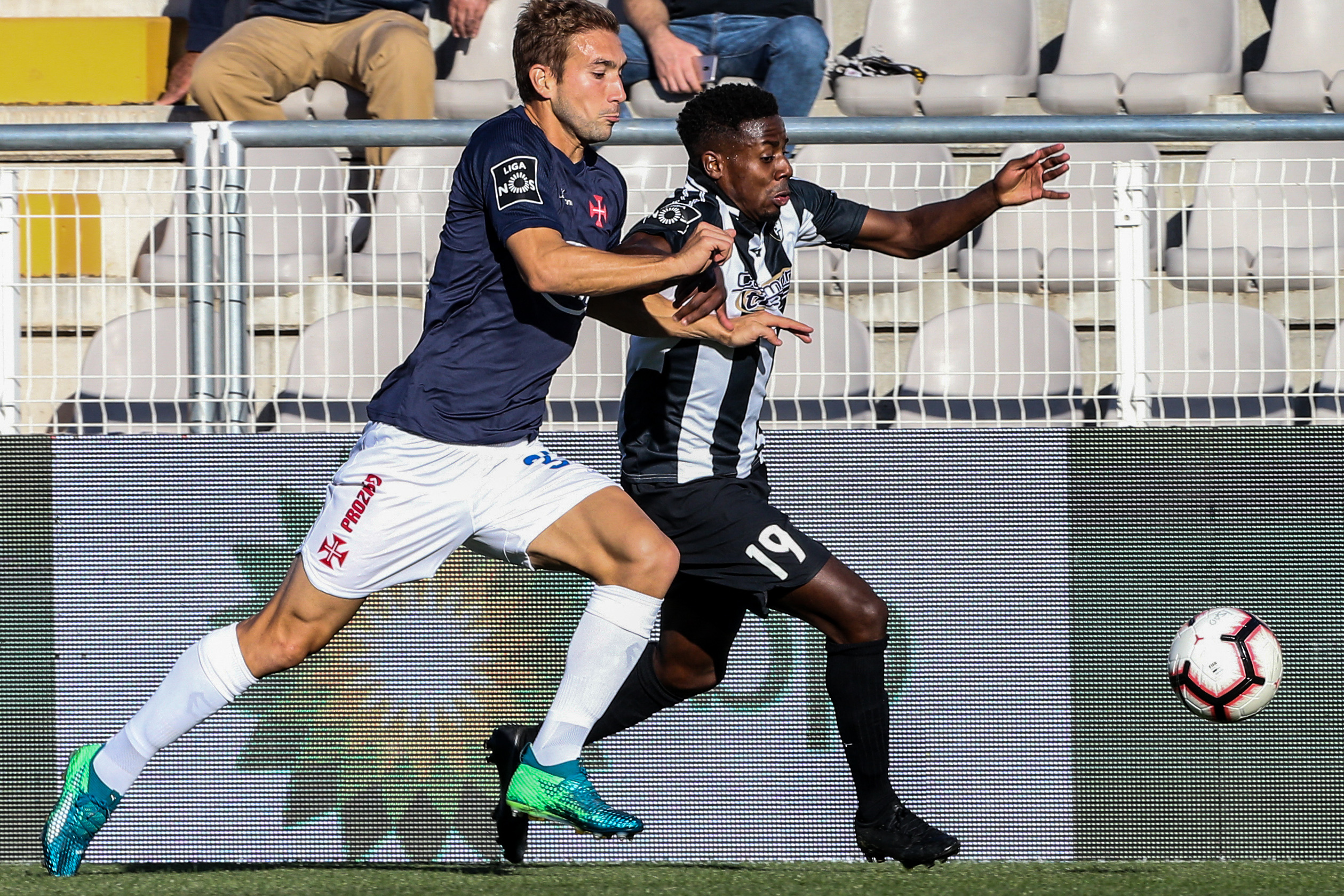 Portimonense e Belenenses empatam a um, com golos de penálti