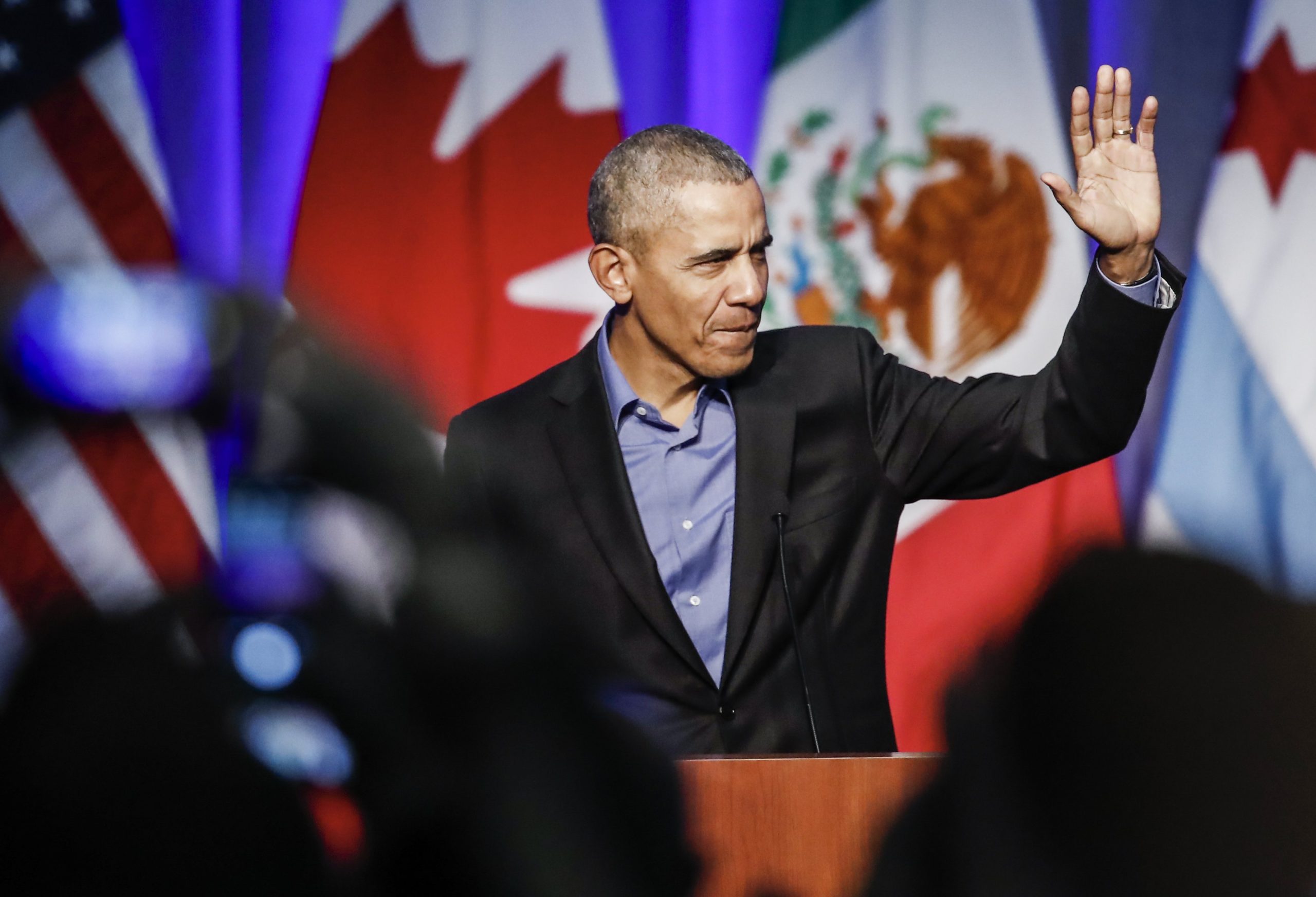 BES. Lesados em protesto na conferência de Barack Obama no Porto
