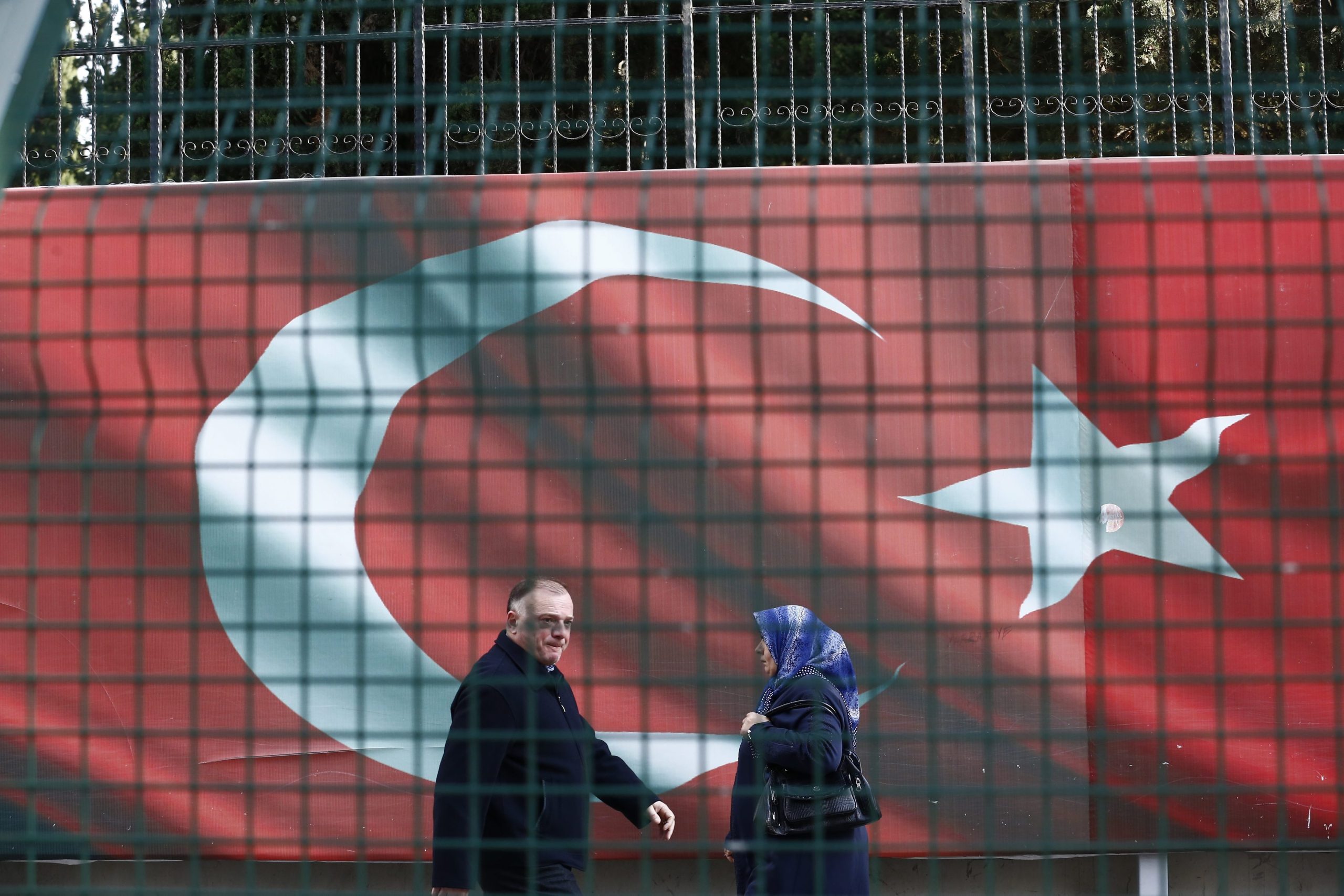 Turquia avisa cidadãos contra possíveis ataques racistas nos Estados Unidos