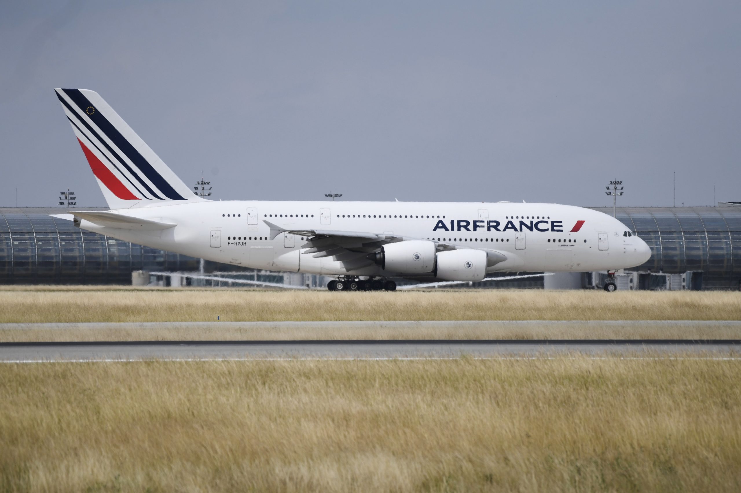 Grupo Air France vai cortar quase 7.600 postos de trabalho até 2022