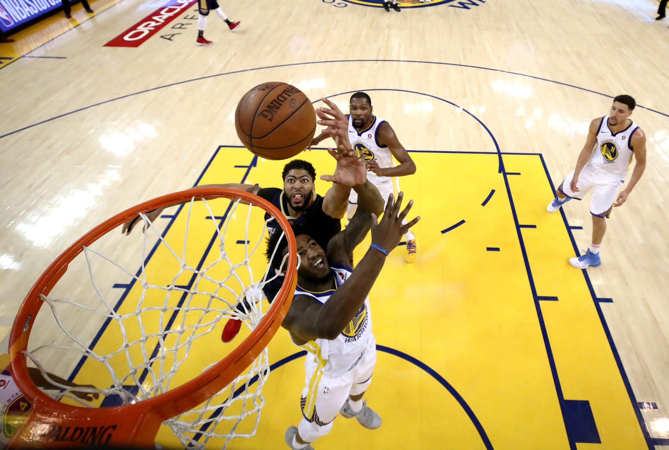 Campeões Warriors e Rockets marcam encontro na final da Conferência Oeste da NBA