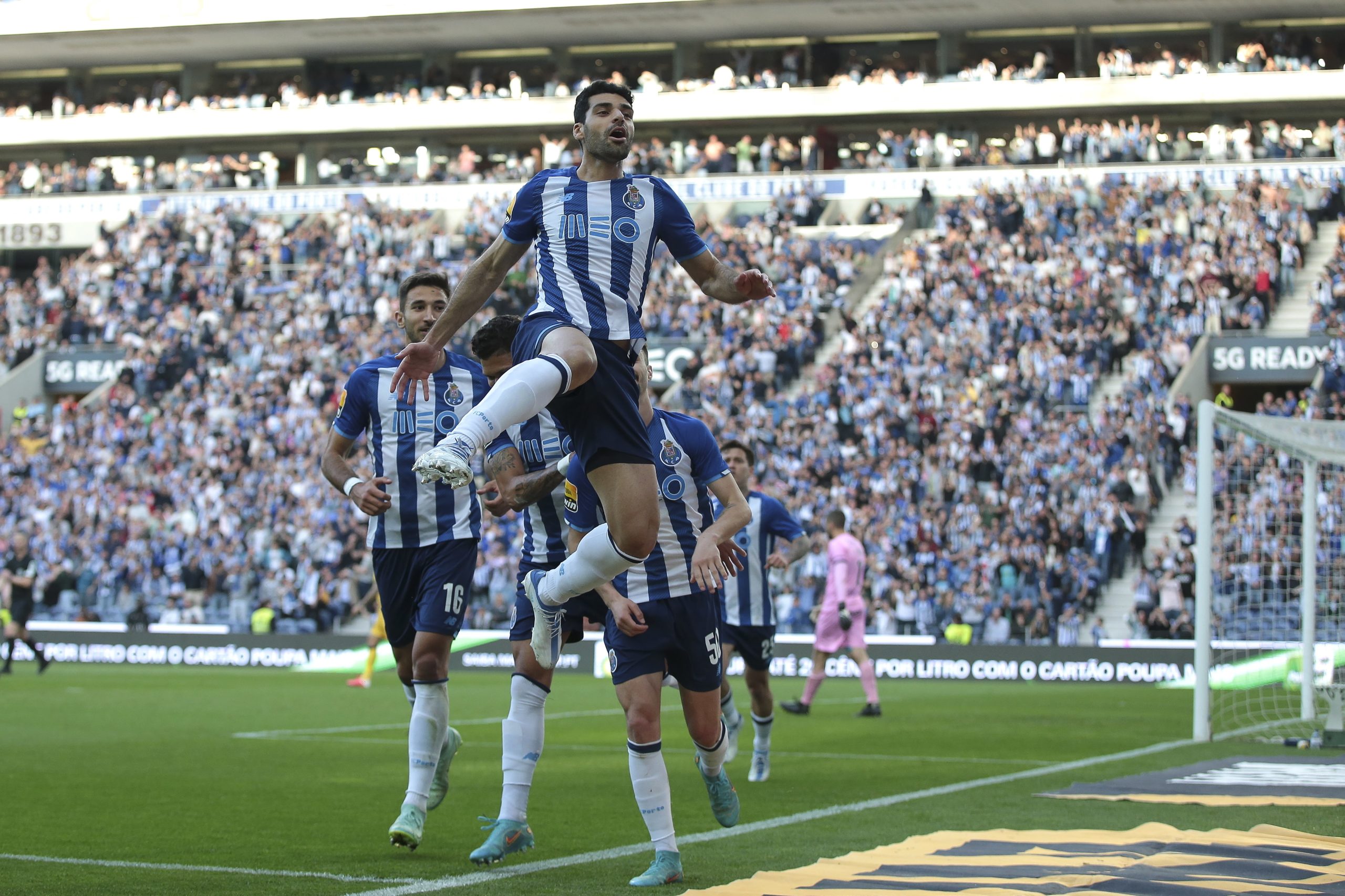 FC Porto vence Vizela e fica a um passo do título
