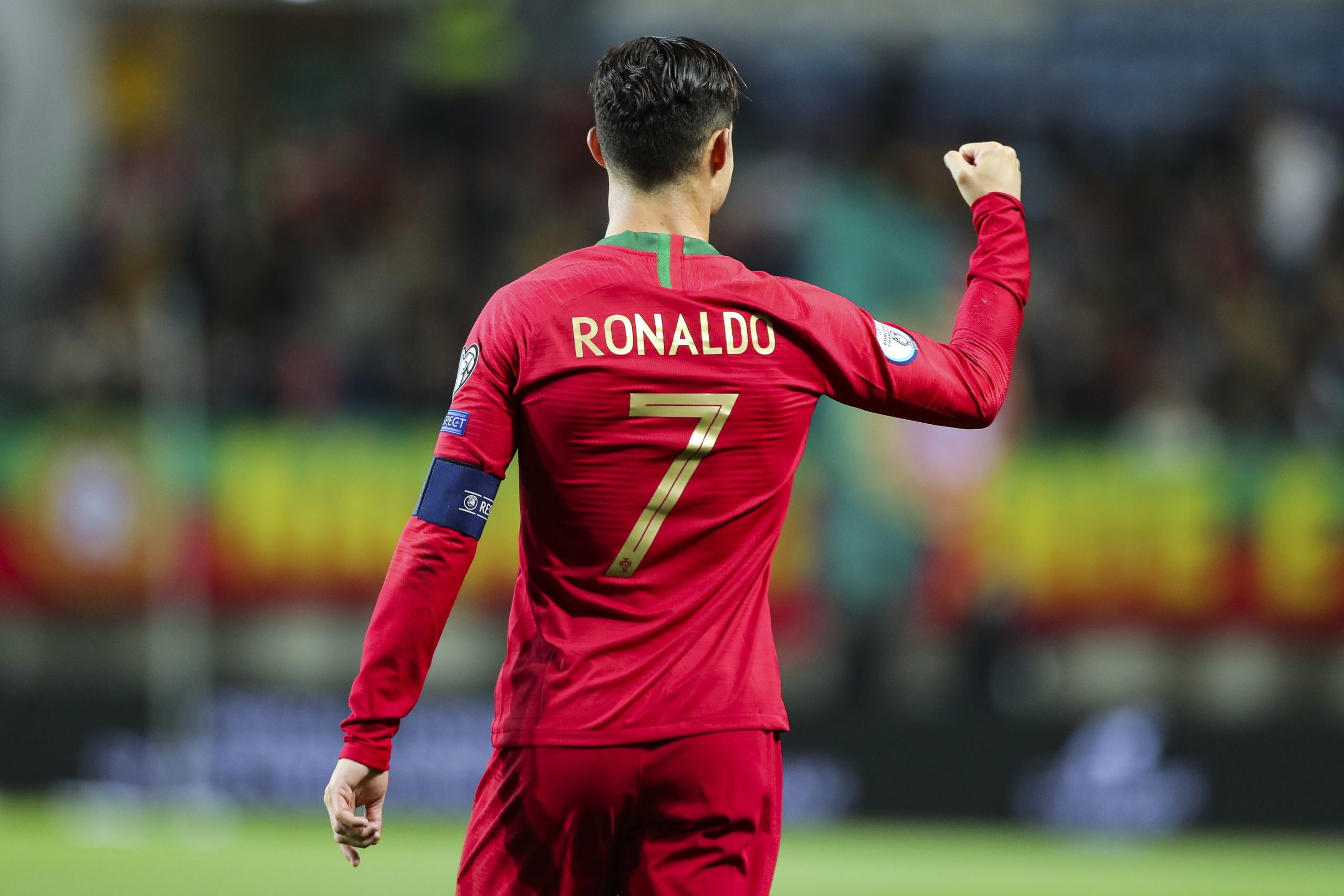 100 golos de Ronaldo na Seleção. Qual é o seu favorito?