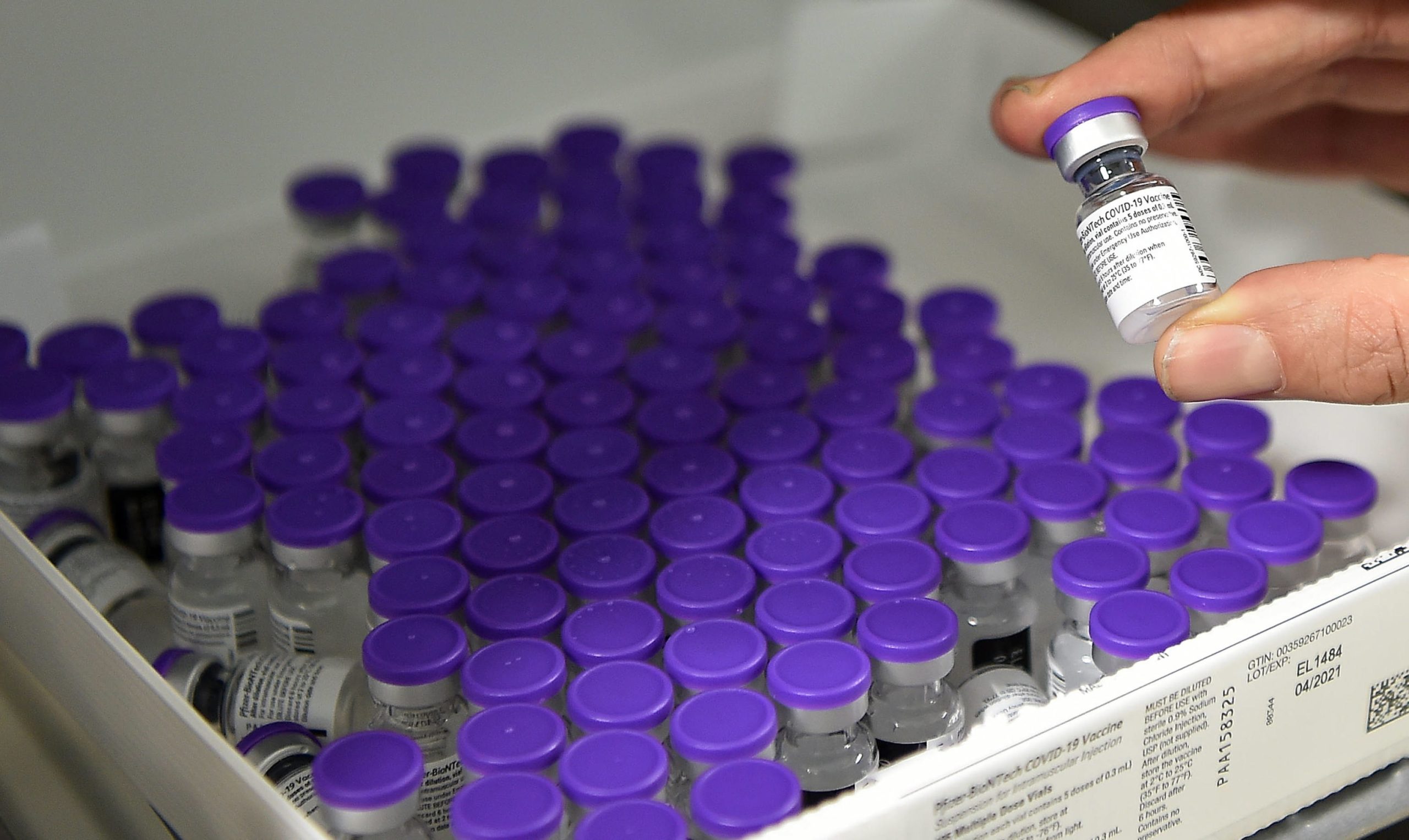 Covid-19: Mais de um milhão de doses da vacina já foram administradas na União Europeia