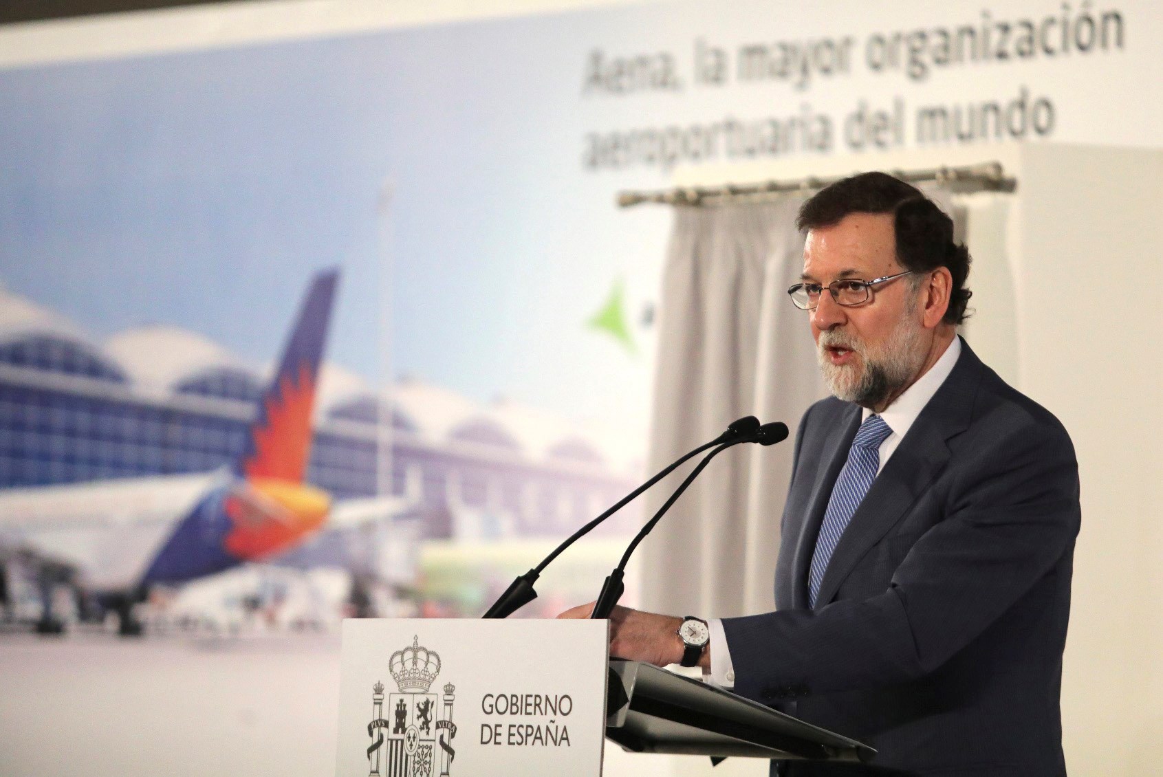 Rajoy pede aos independentistas catalães um candidato que respeite a lei