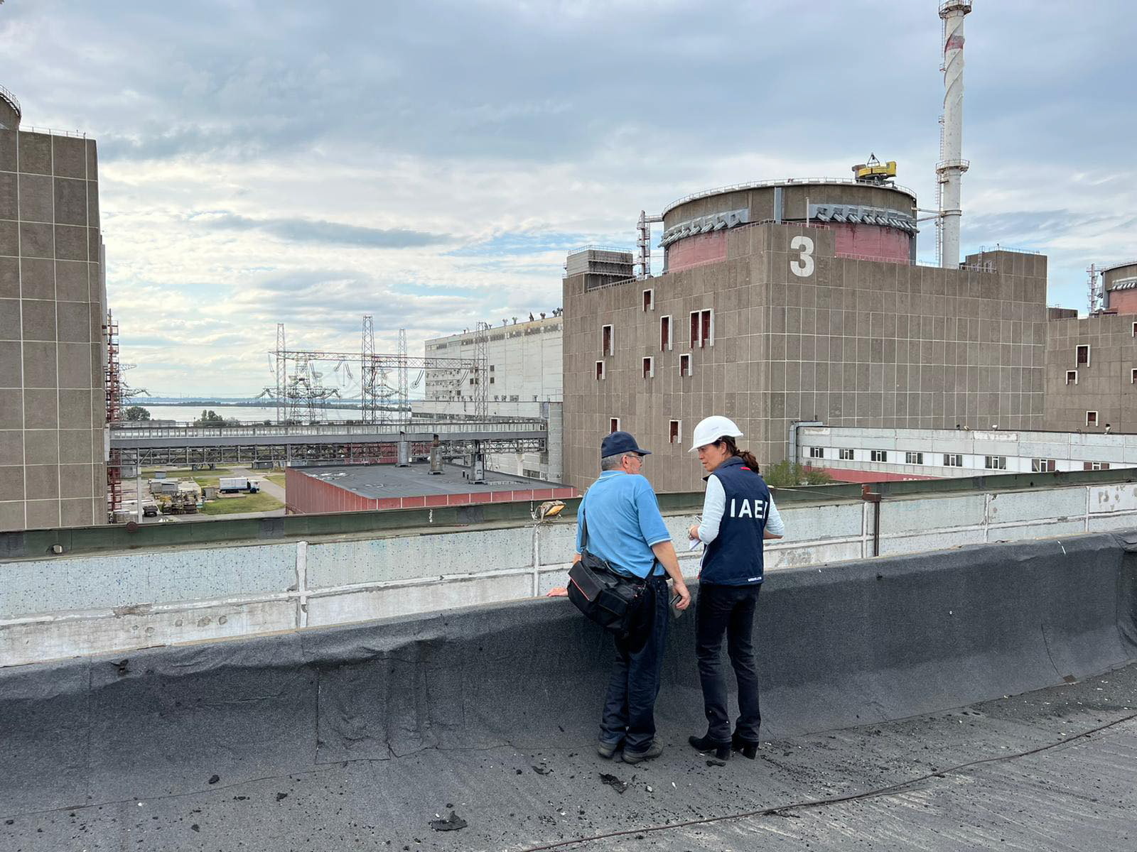 Zaporijia de novo ligada à rede elétrica, mas vulnerável