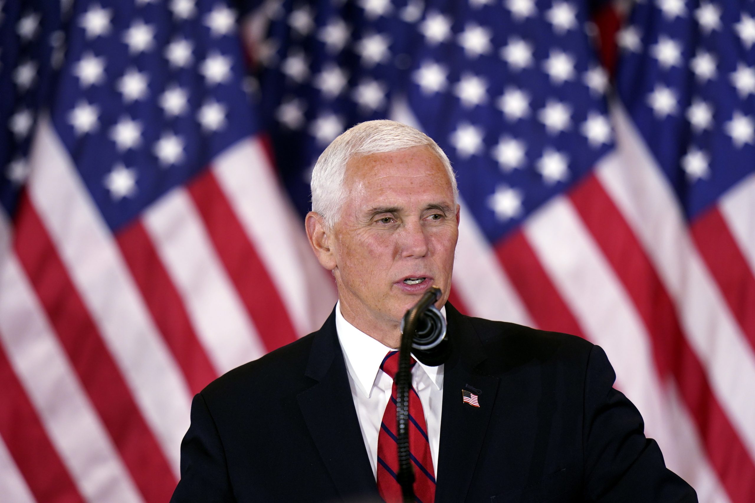 Ex-vice-presidente Mike Pence oficializa pré-candidatura à Casa Branca