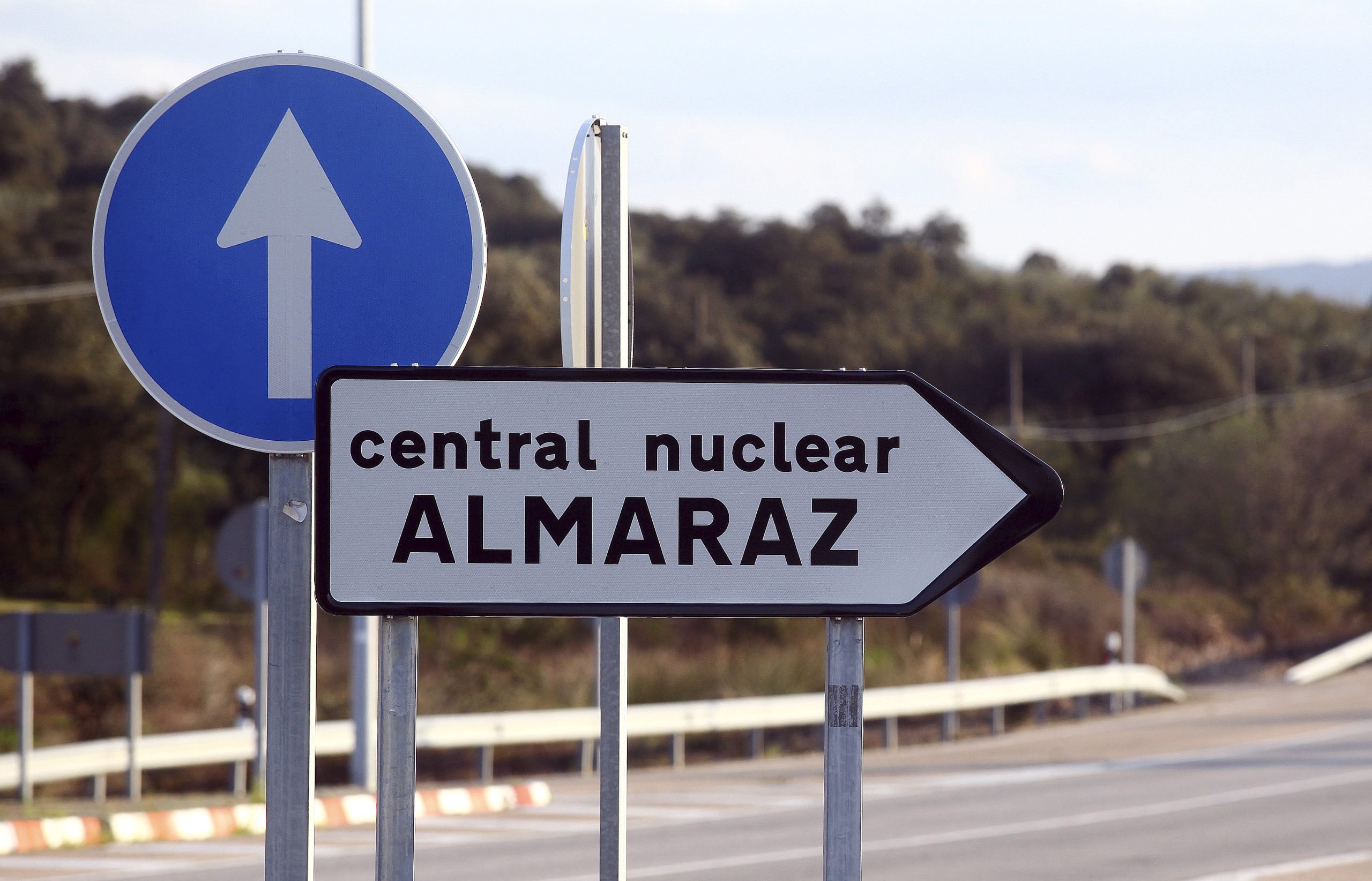 Almaraz. Espanha dilata prazo de renovação de licença de exploração das centrais