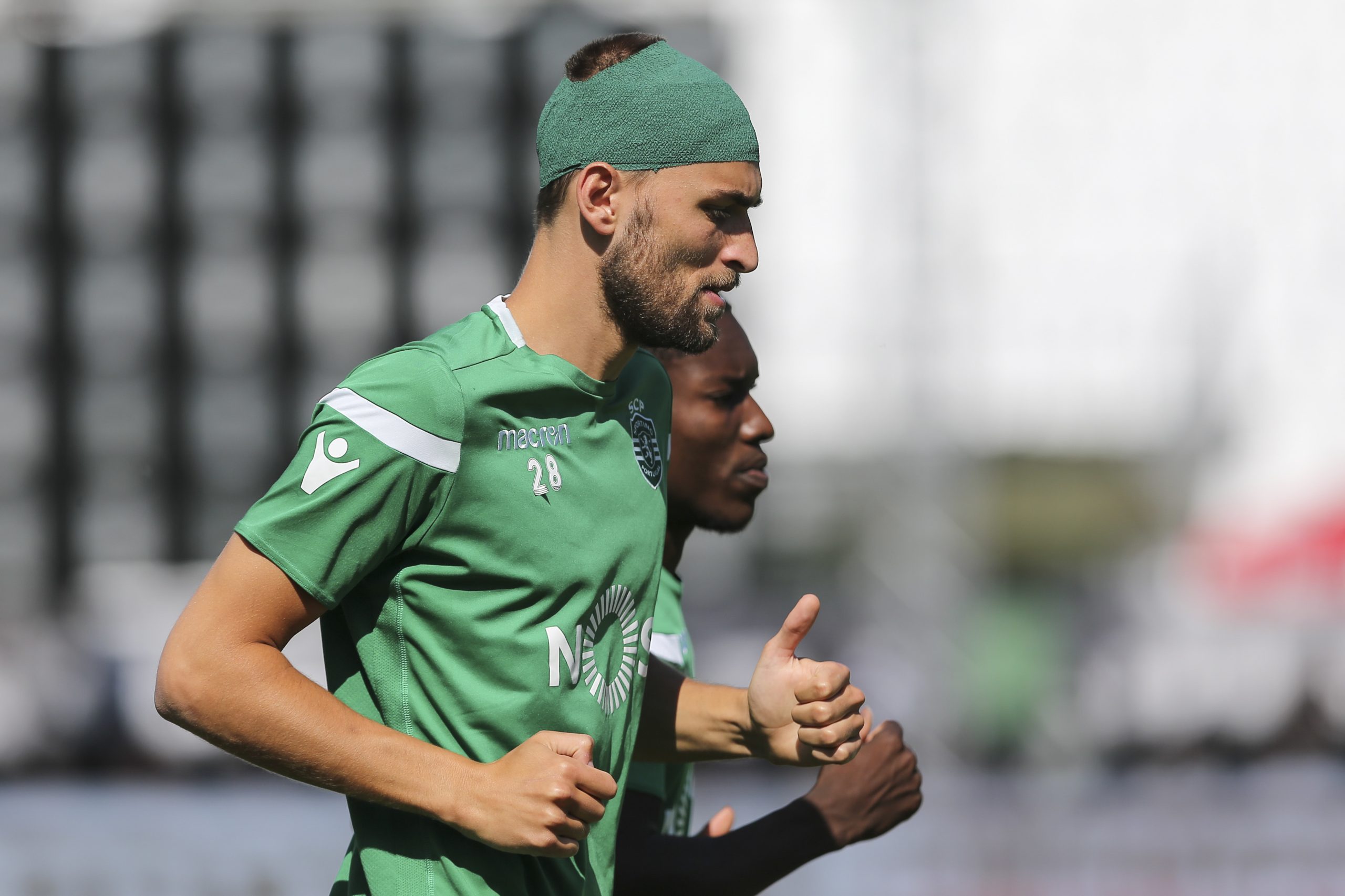 Peseiro confirma Bas Dost de fora do dérbi com o Benfica