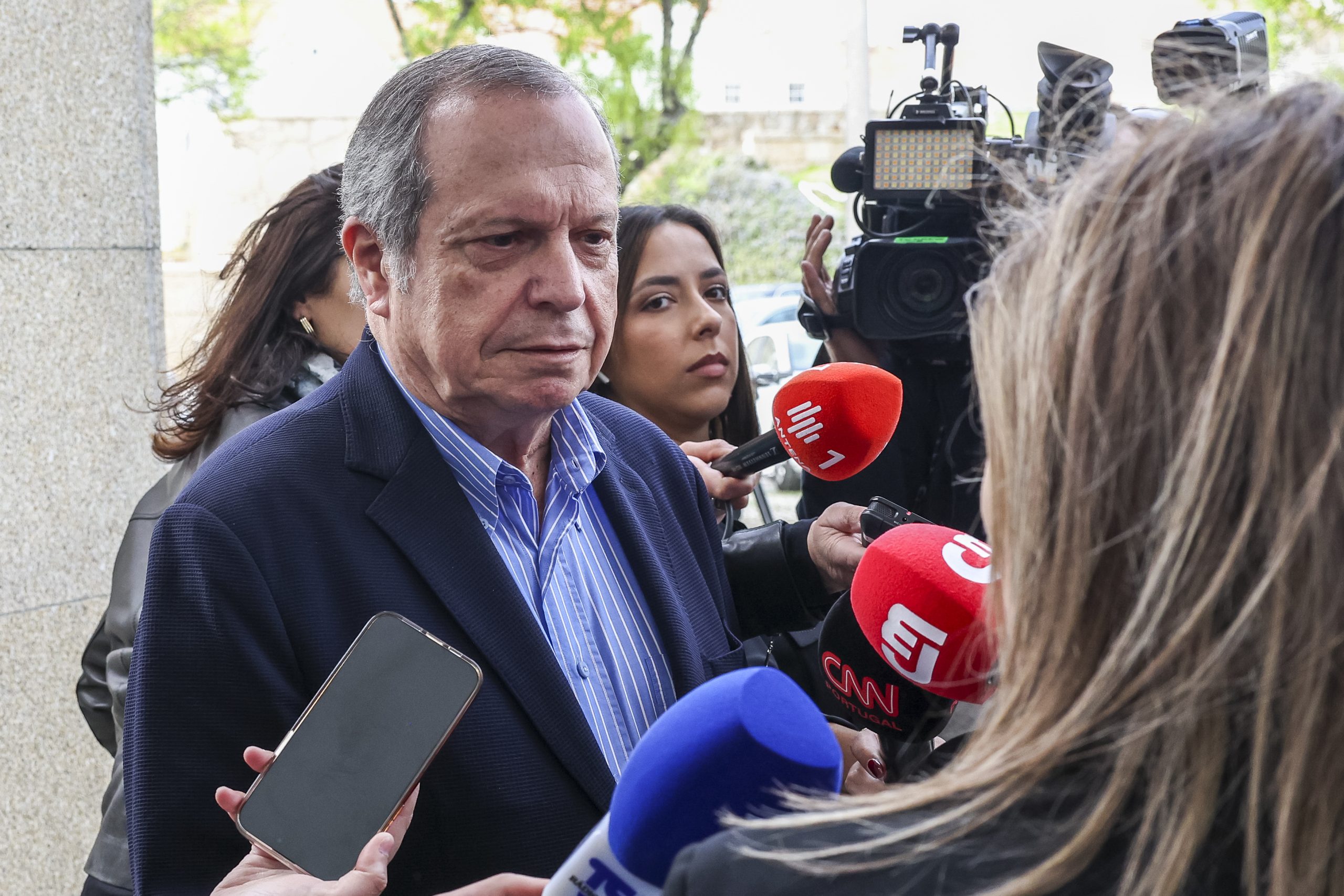 Presidente do PS espera que excedente orçamental “não seja um excesso”
