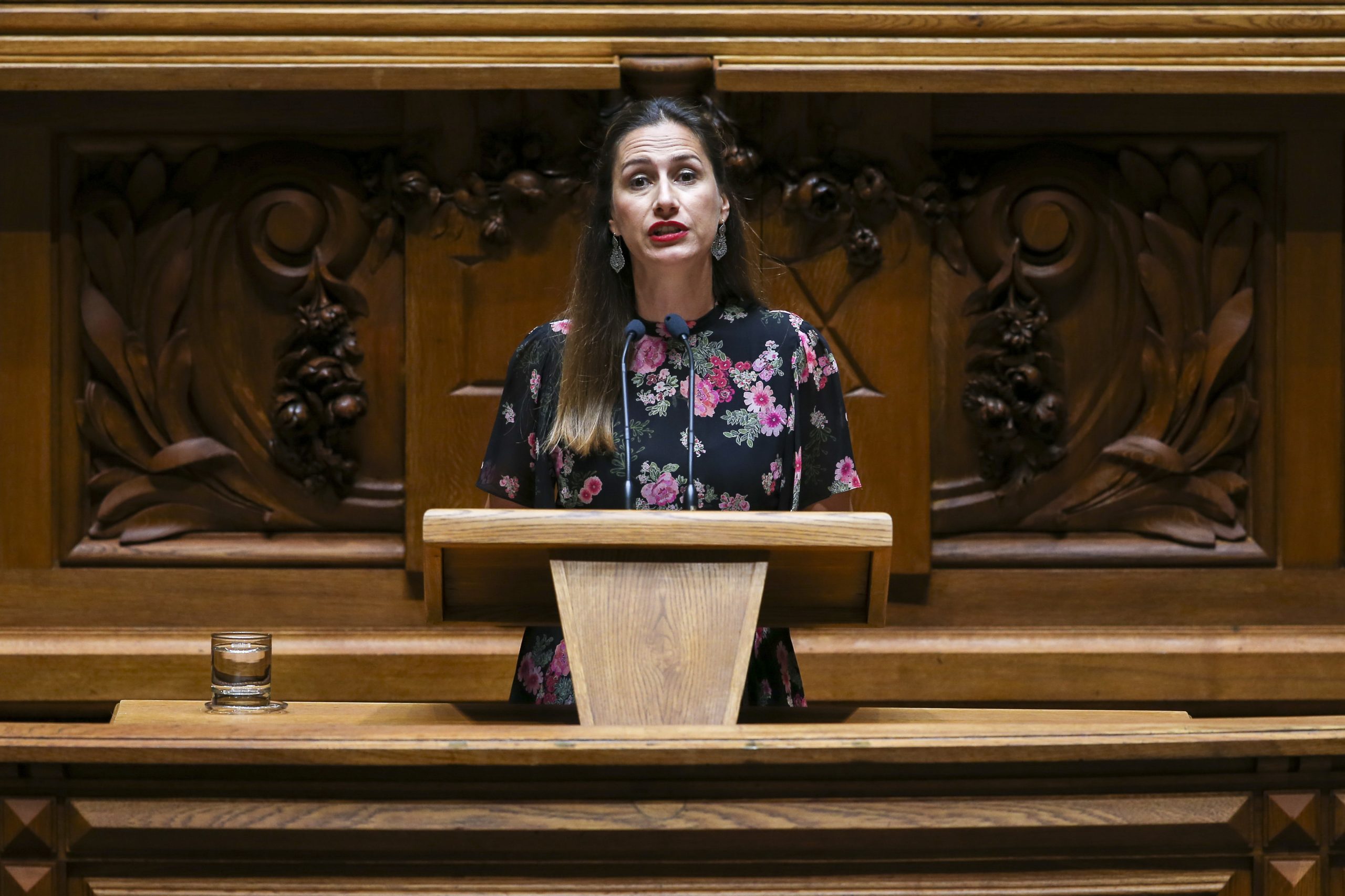 PCP leva salário mínimo de 650 euros a discussão na Assembleia da República