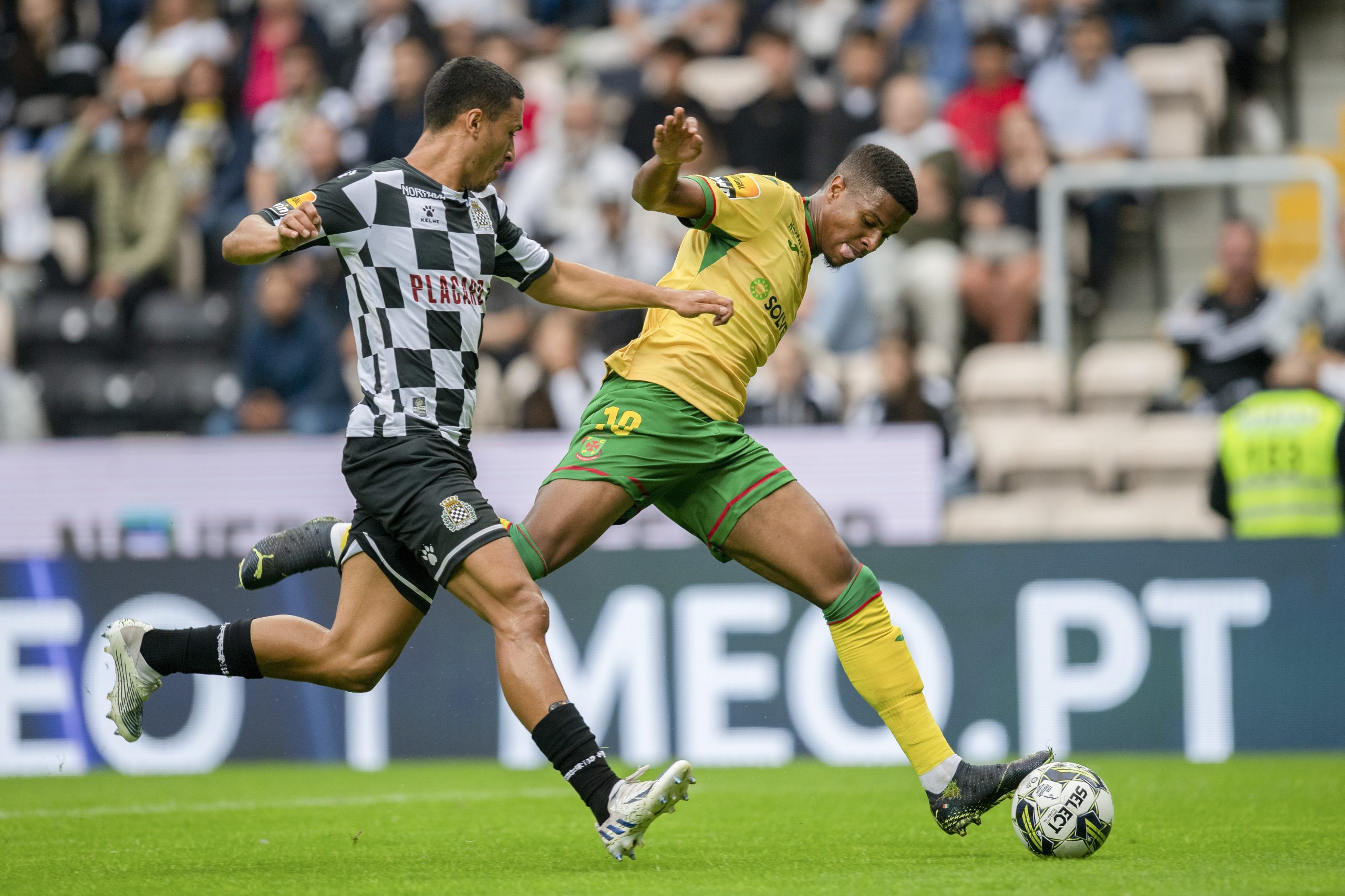 Boavista regressa aos triunfos e agrava crise do Paços de Ferreira