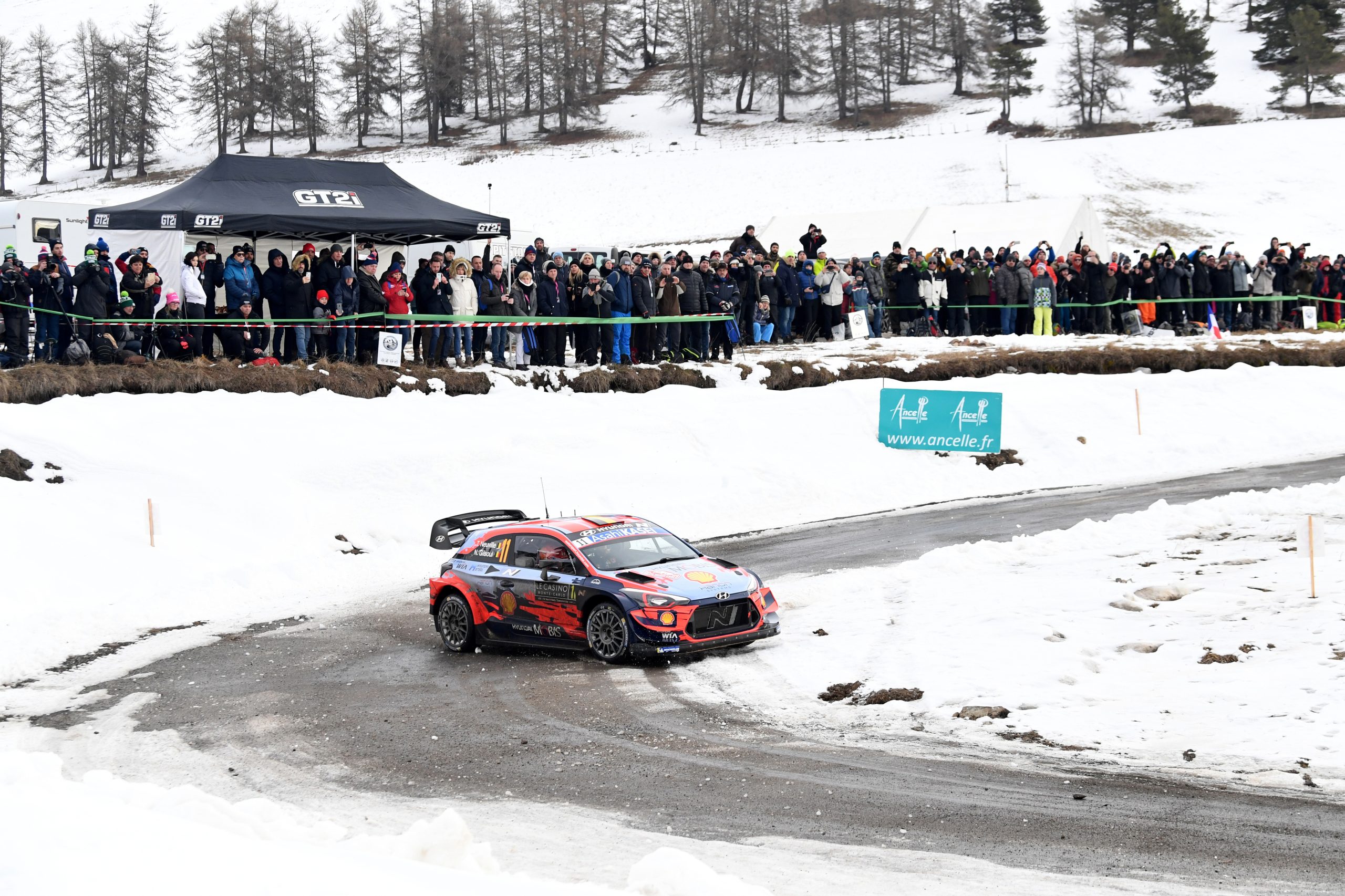 Thierry Neuville entra a ganhar no Mundial de Ralis com vitória em Monte Carlo
