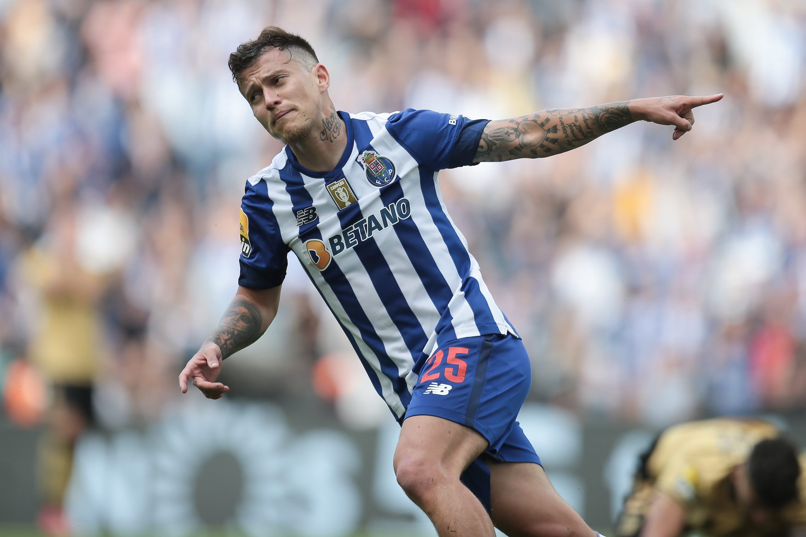 Otávio, antigo jogador FC Porto, eleito Melhor Jogador da I Liga em 2022/23
