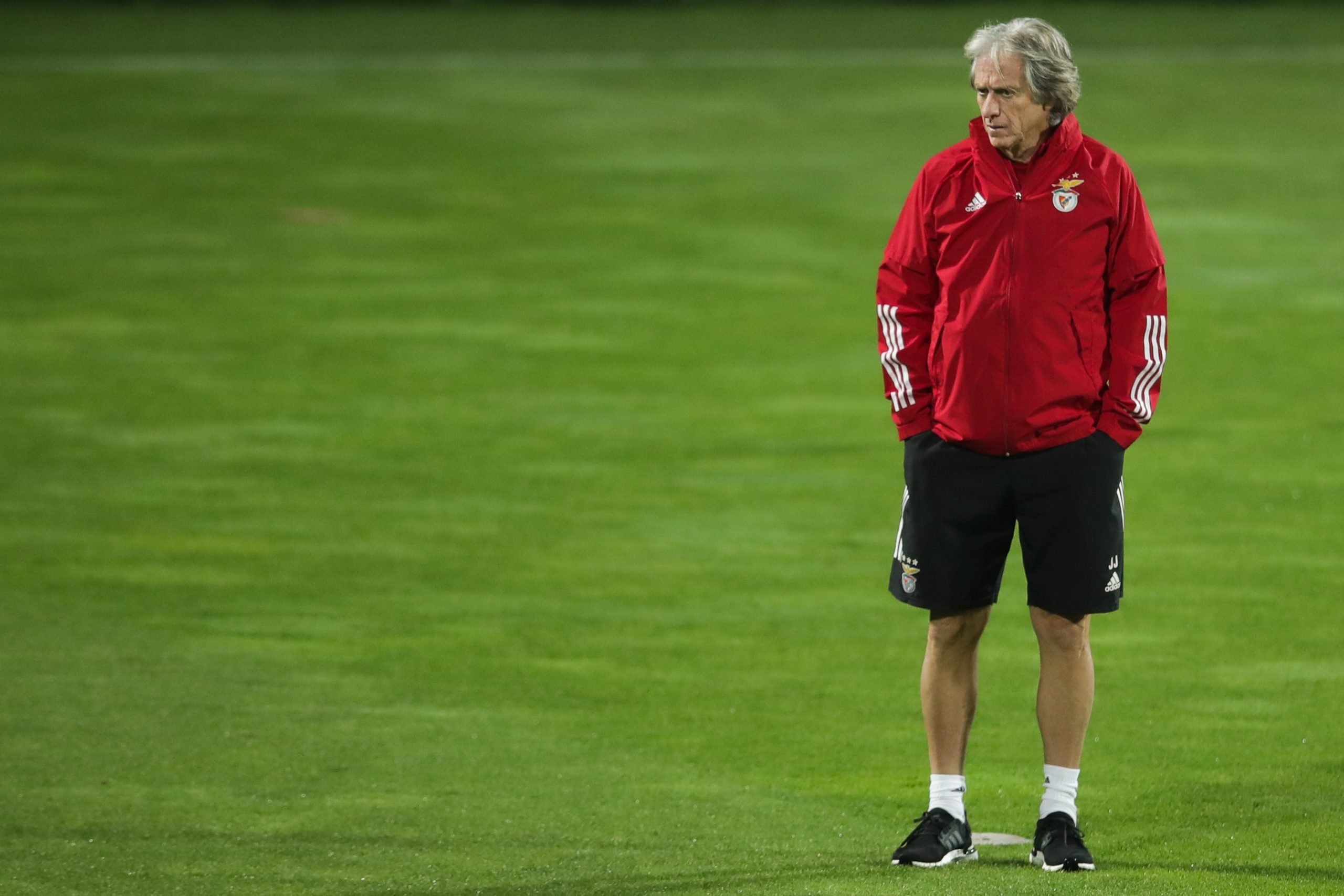 Liga Europa. O copo meio cheio do Benfica e o copo a transbordar do Braga