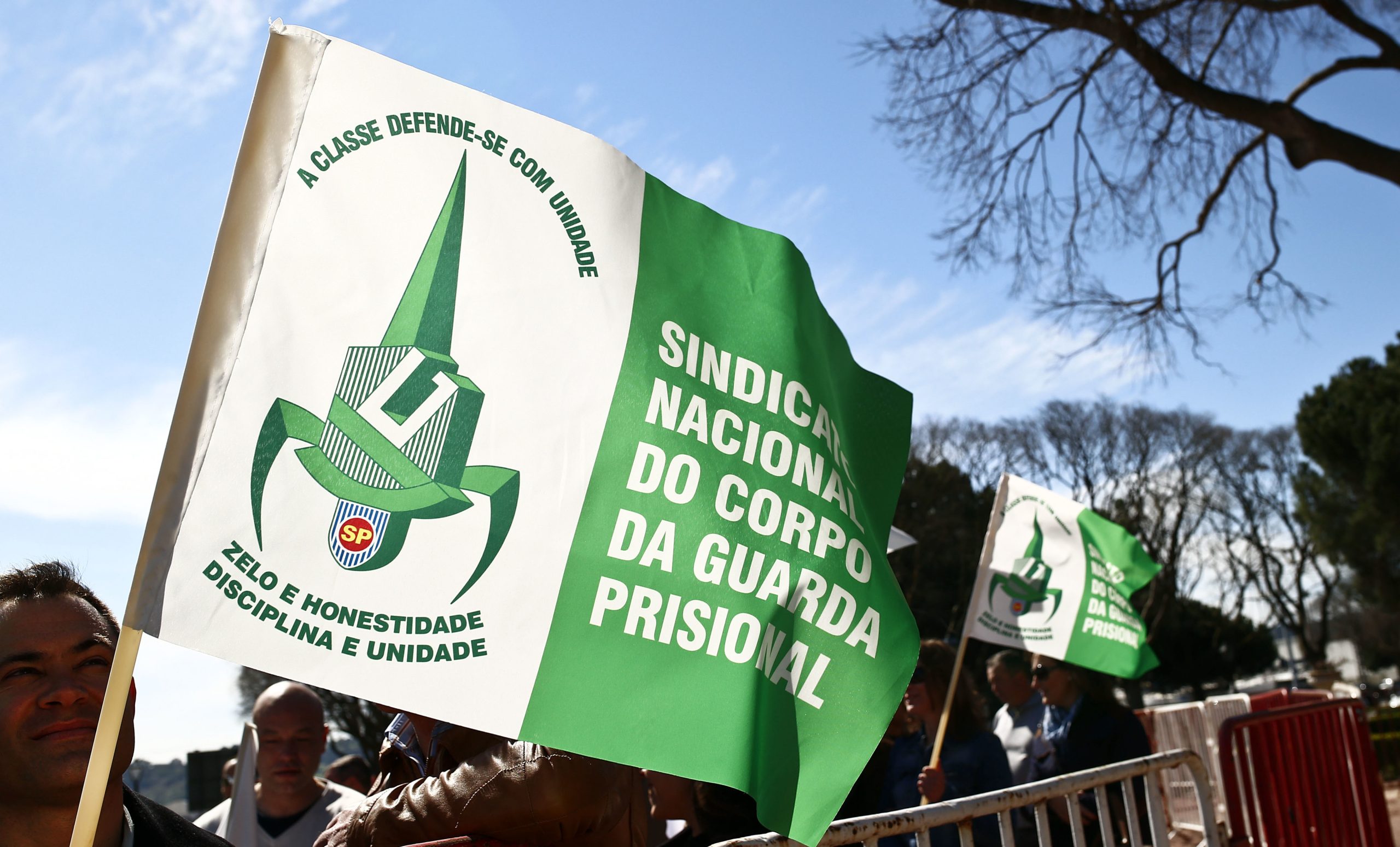 Serviços prisionais acusam sindicato de boicotar serviços mínimos da greve