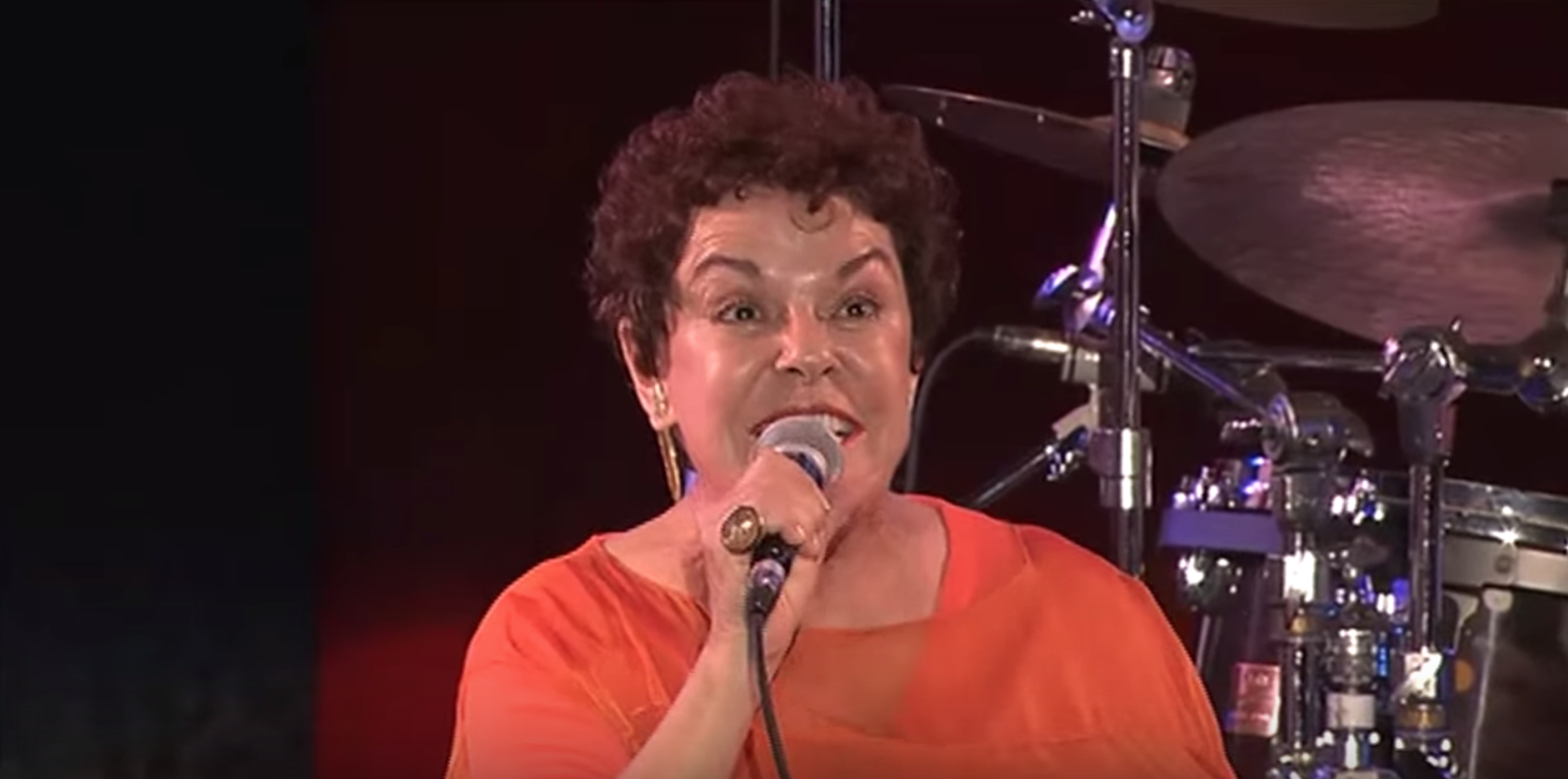 Cantora e compositora Miúcha, irmã de Chico Buarque, morreu aos 81 anos