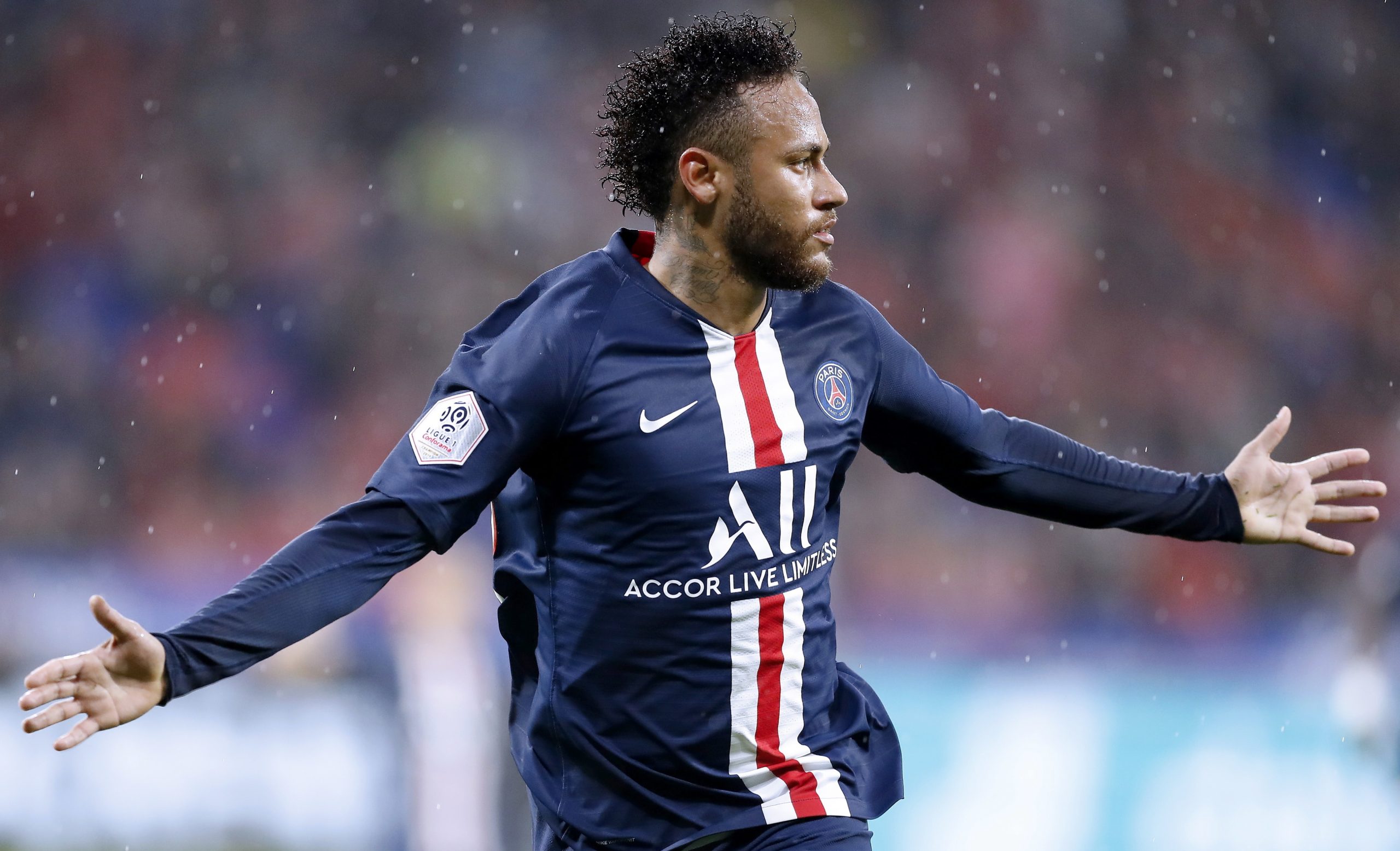 Paris Saint-Germain vence em Lyon com golo de Neymar aos 87 minutos