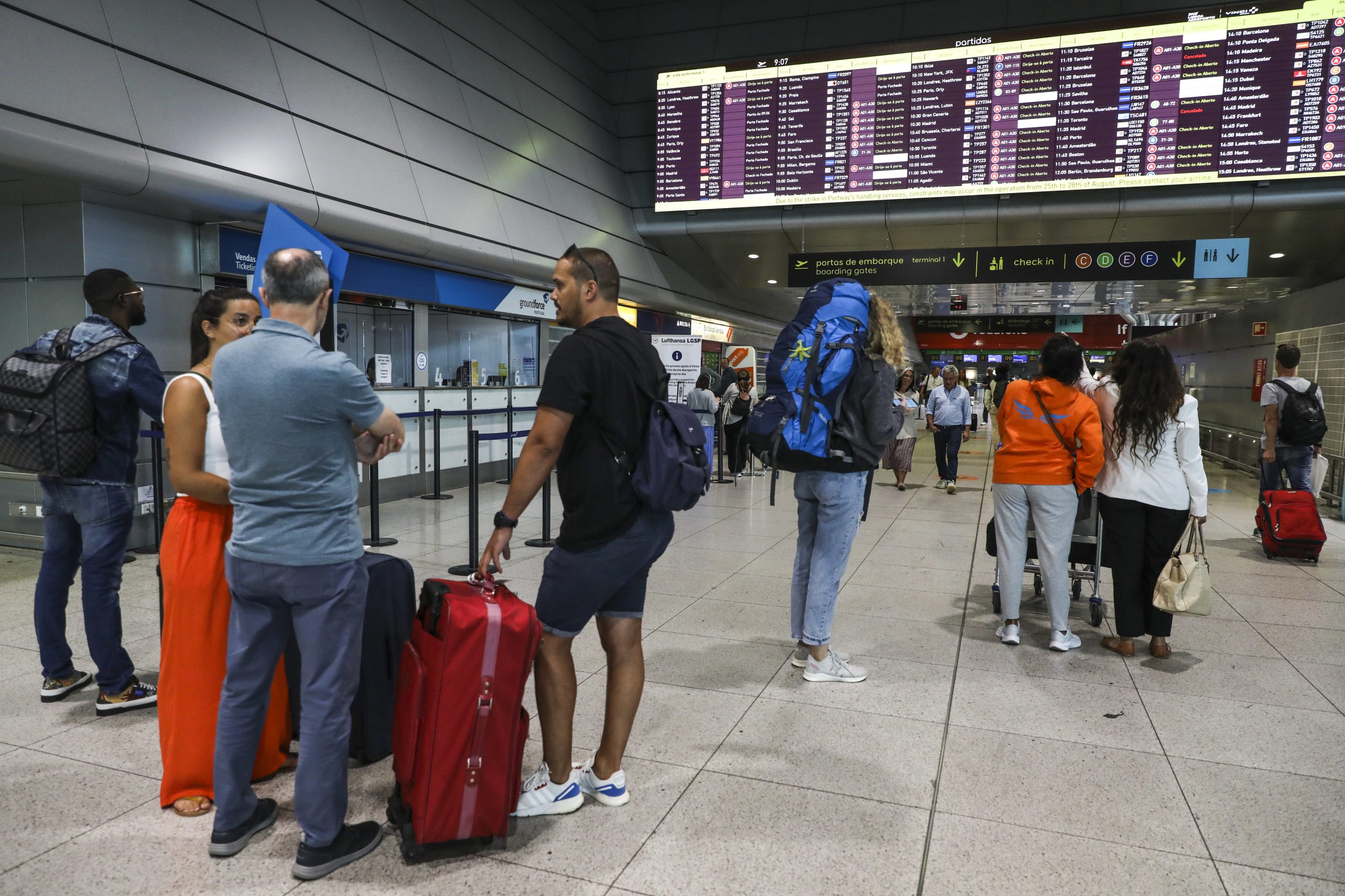 Sindicatos e Portway não chegam a acordo e greve mantém-se em julho e agosto